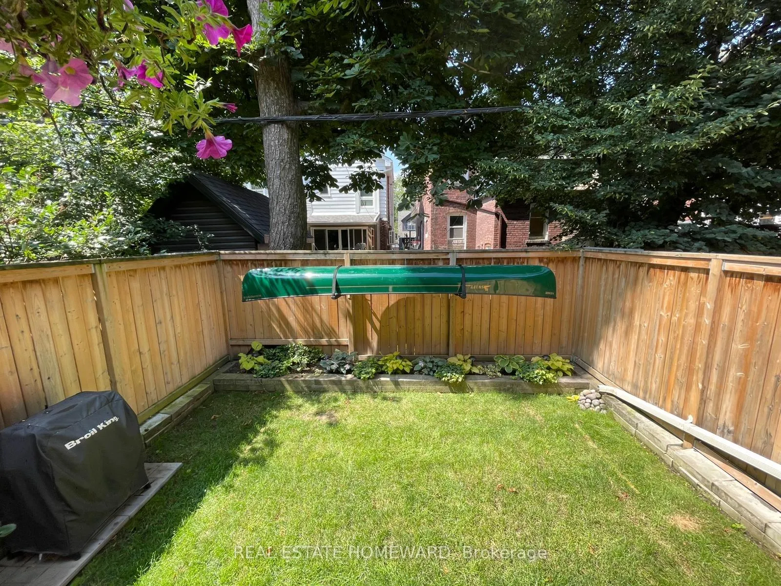 Photo 35 of 34 Ashdale Avenue, Toronto, Greenwood-Coxwell — HOMEH
