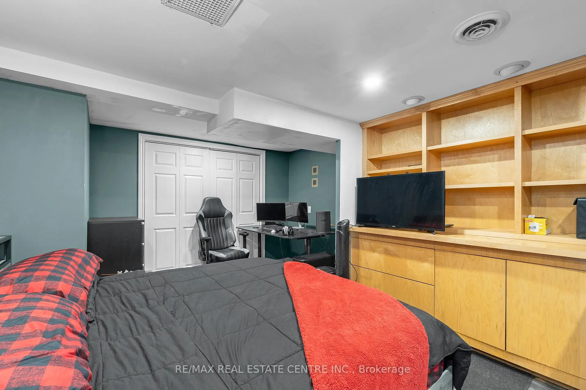 Photo 27 of 42 Moultrey Crescent, Halton Hills, Georgetown — HOMEH