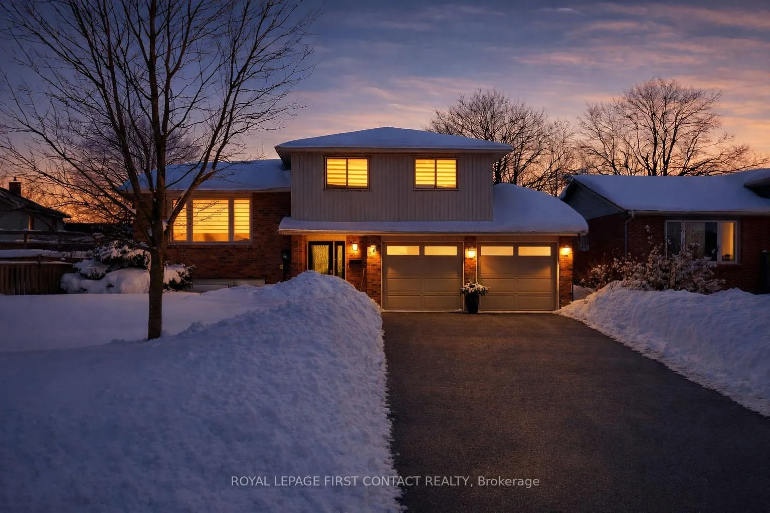 Photo 1 of 4 Grand Place, Barrie, Allandale Heights — HOMEH