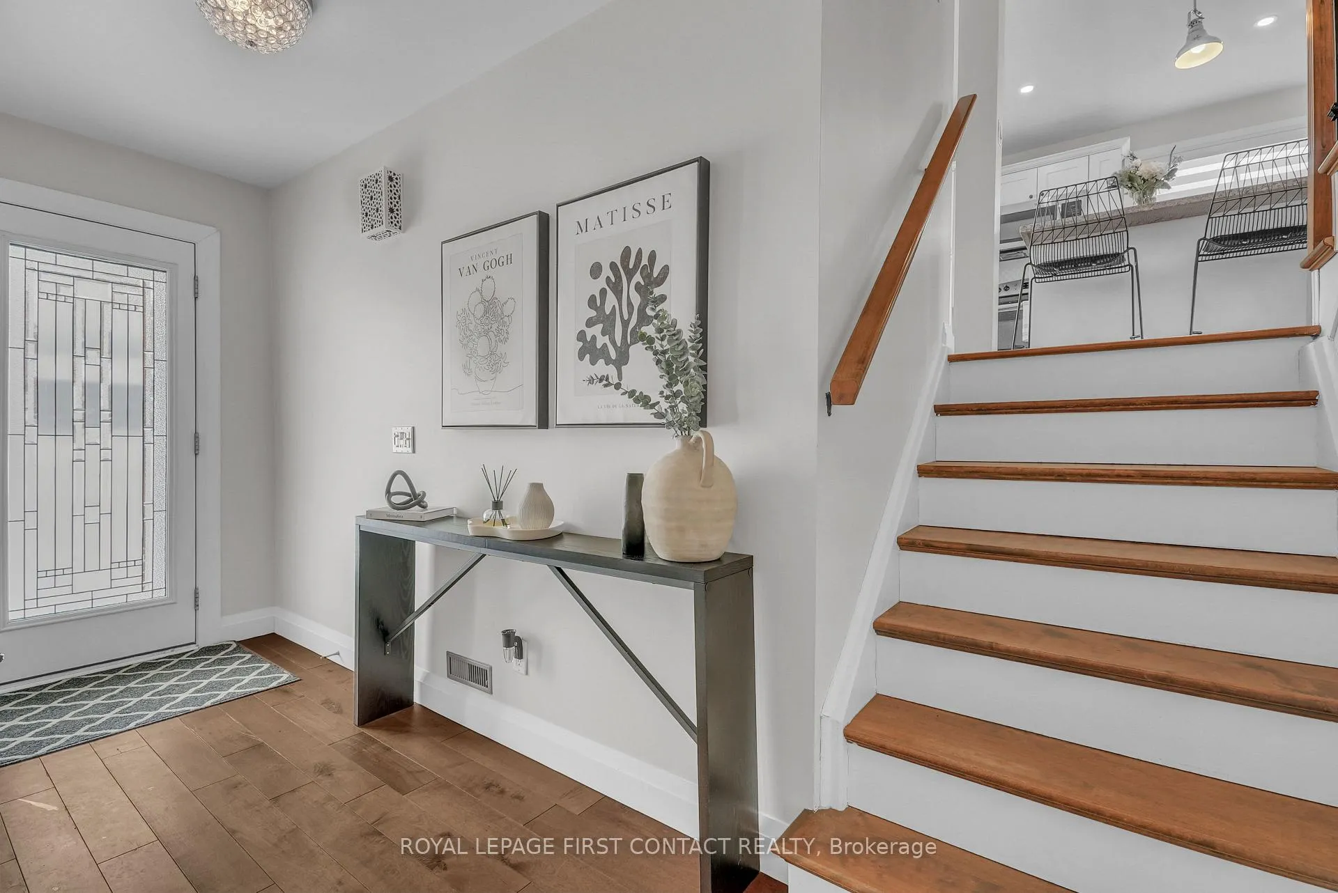 Photo 3 of 4 Grand Place, Barrie, Allandale Heights — HOMEH