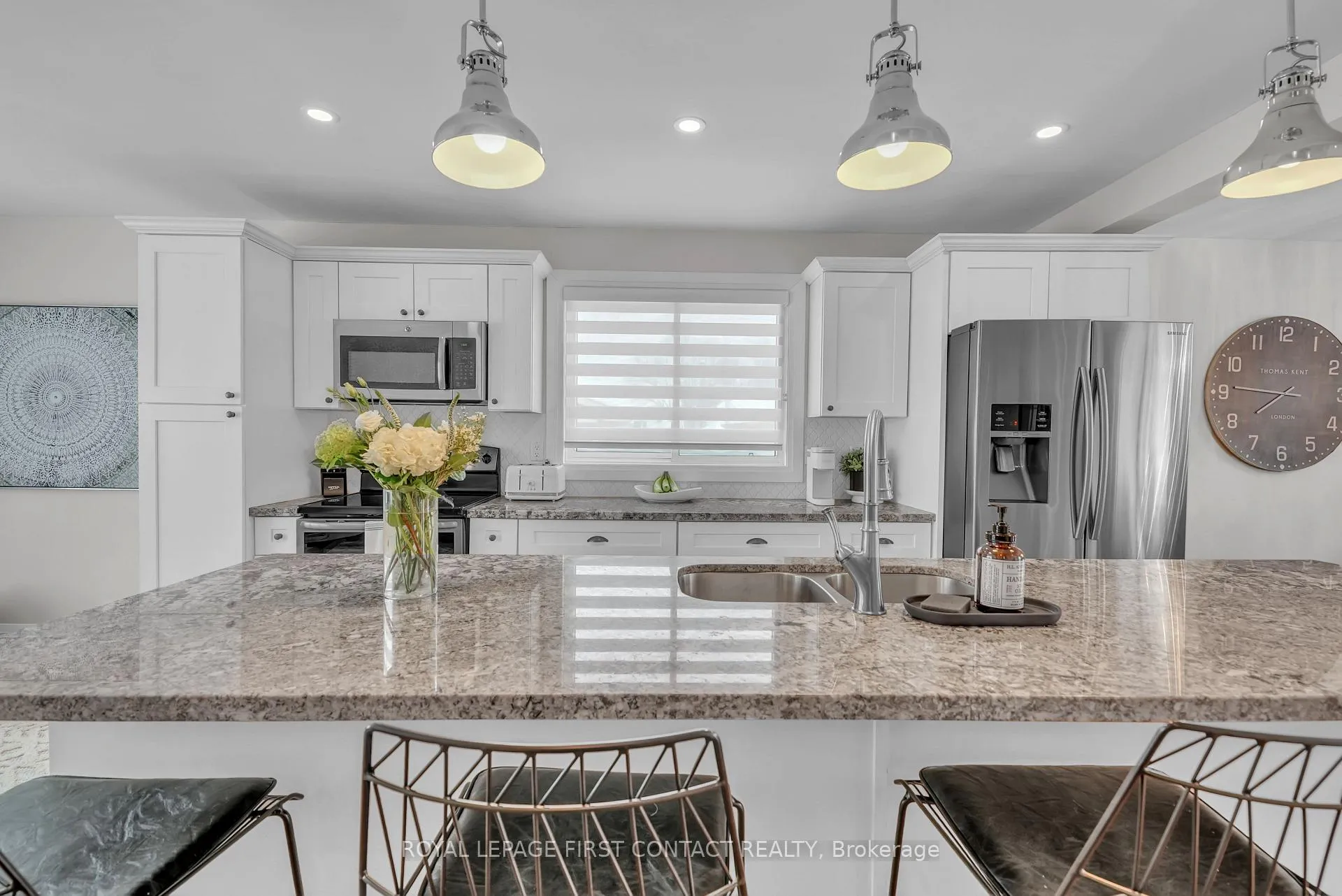 Photo 10 of 4 Grand Place, Barrie, Allandale Heights — HOMEH