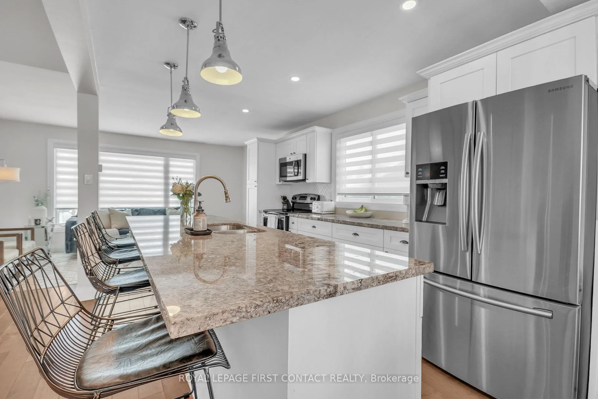 Photo 12 of 4 Grand Place, Barrie, Allandale Heights — HOMEH