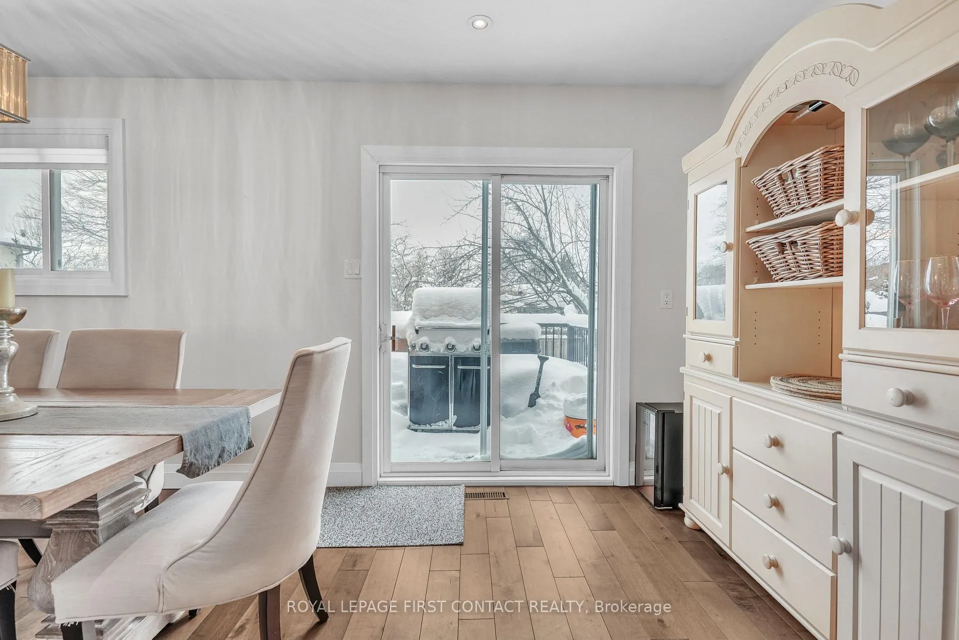 Photo 17 of 4 Grand Place, Barrie, Allandale Heights — HOMEH