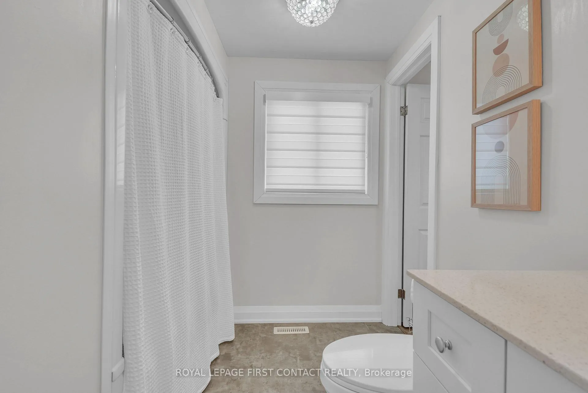 Photo 26 of 4 Grand Place, Barrie, Allandale Heights — HOMEH