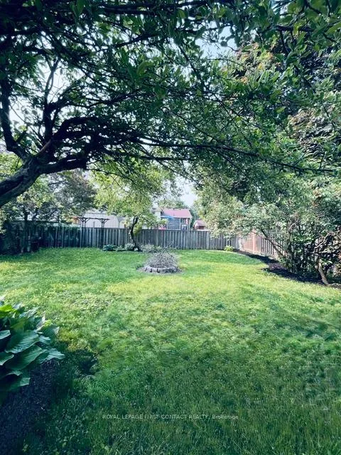 Photo 46 of 4 Grand Place, Barrie, Allandale Heights — HOMEH