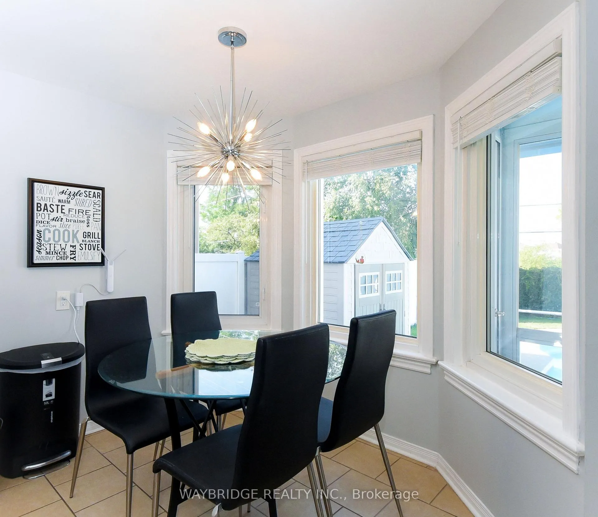 Photo 13 of 27 Chatham Gardens, Ottawa, Barrhaven - Cedargrove/Fraserdale — HOMEH