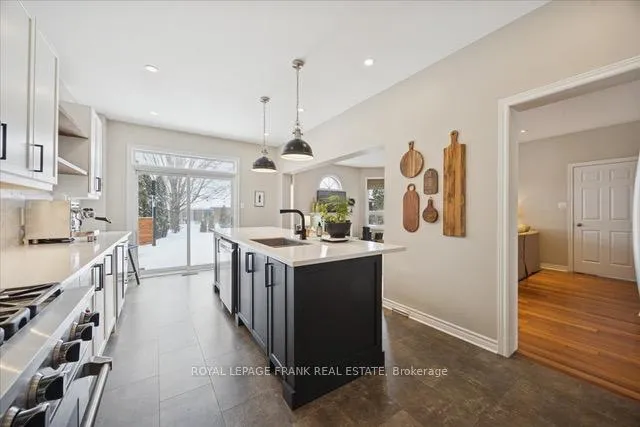 Photo 15 of 11 Fifeshire Court, Scugog, Port Perry — HOMEH