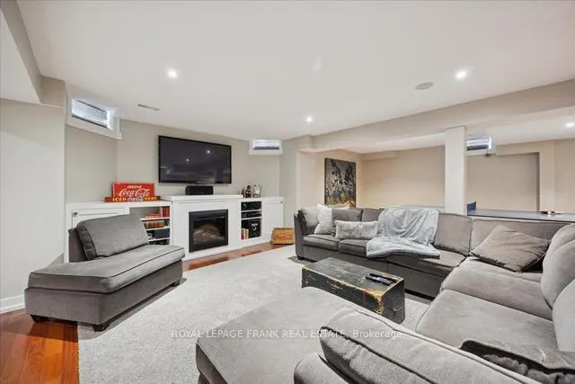 Photo 31 of 11 Fifeshire Court, Scugog, Port Perry — HOMEH