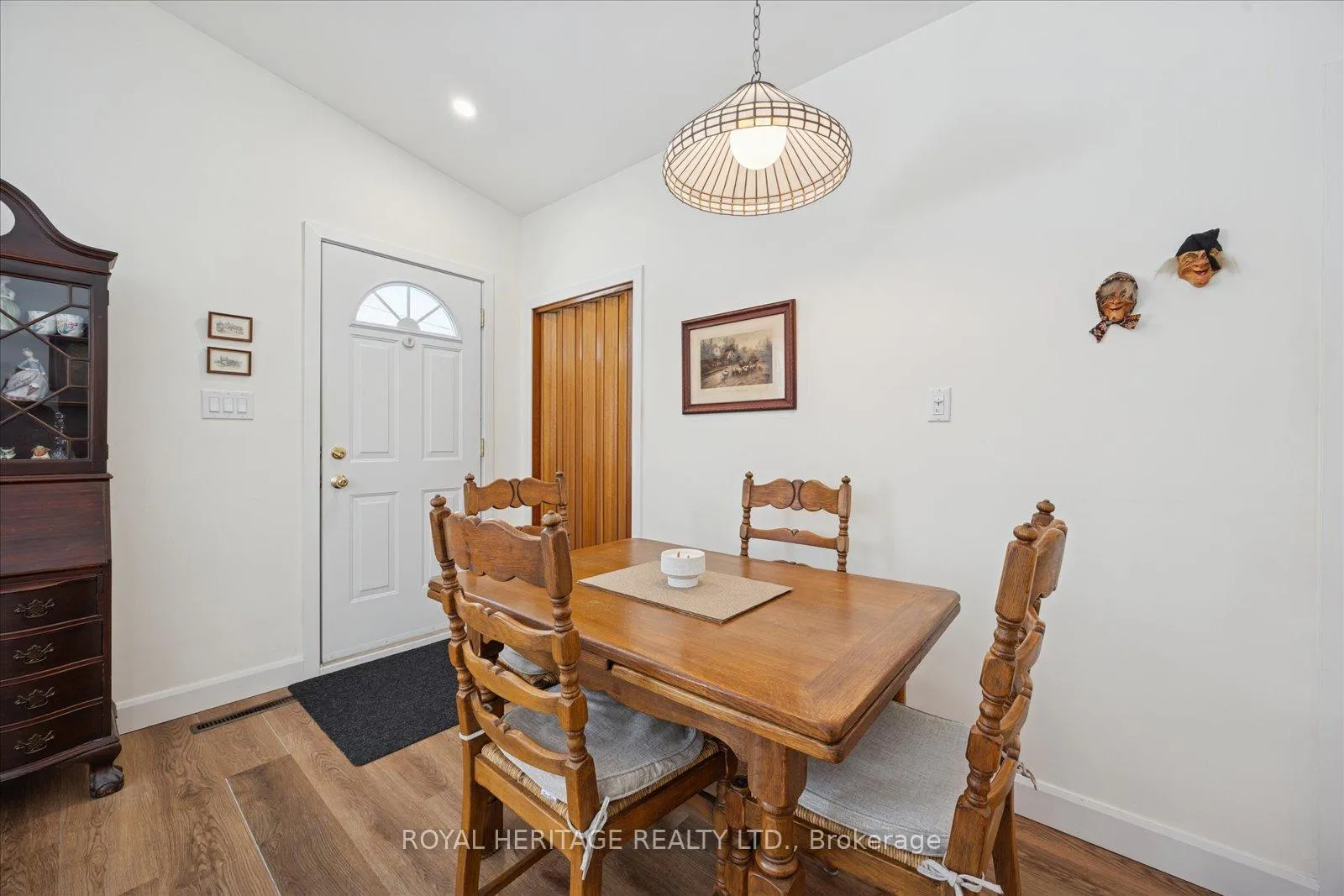 Photo 10 of 11 Willow Drive, Belleville, Belleville Ward — HOMEH