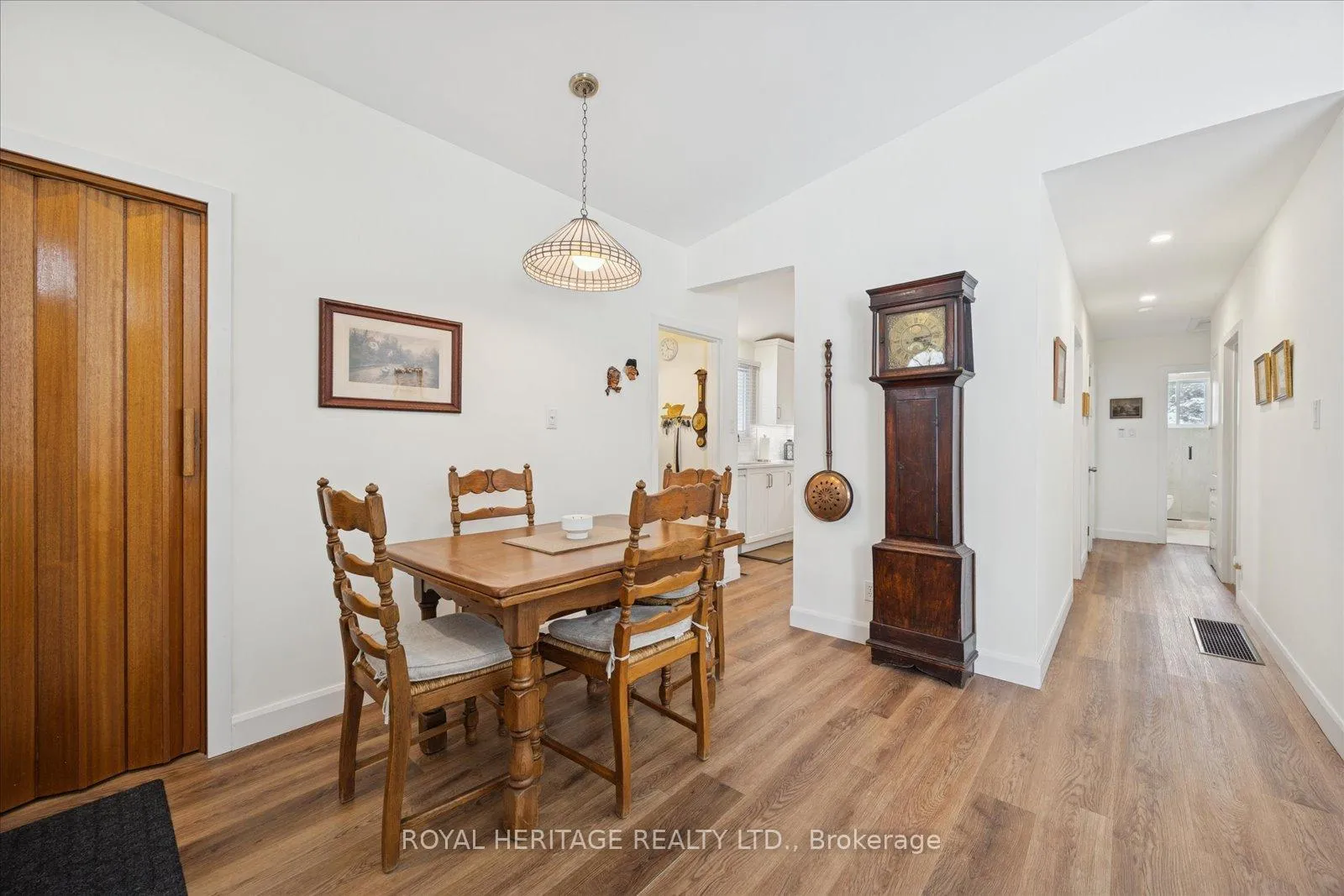 Photo 12 of 11 Willow Drive, Belleville, Belleville Ward — HOMEH