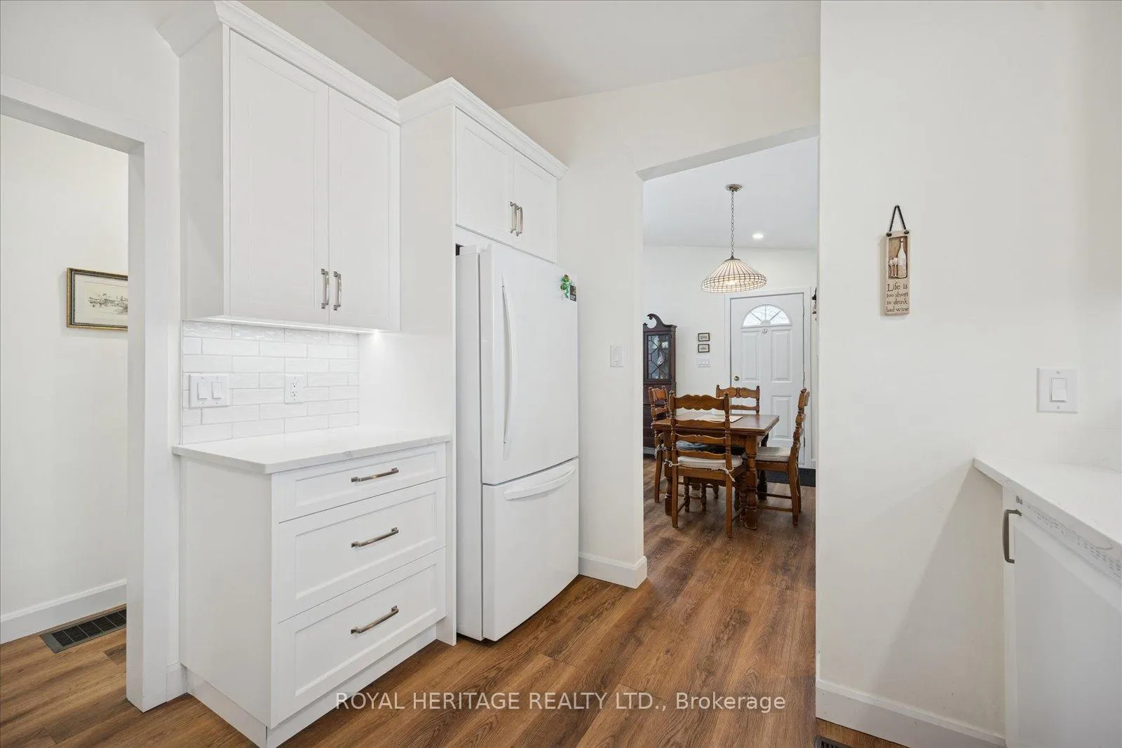 Photo 16 of 11 Willow Drive, Belleville, Belleville Ward — HOMEH