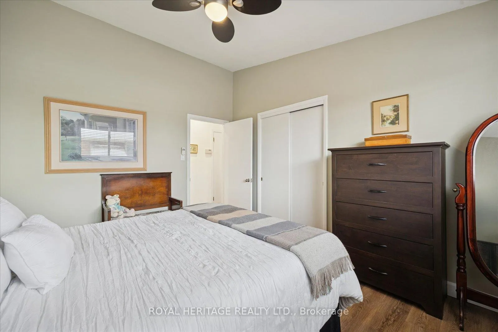 Photo 20 of 11 Willow Drive, Belleville, Belleville Ward — HOMEH
