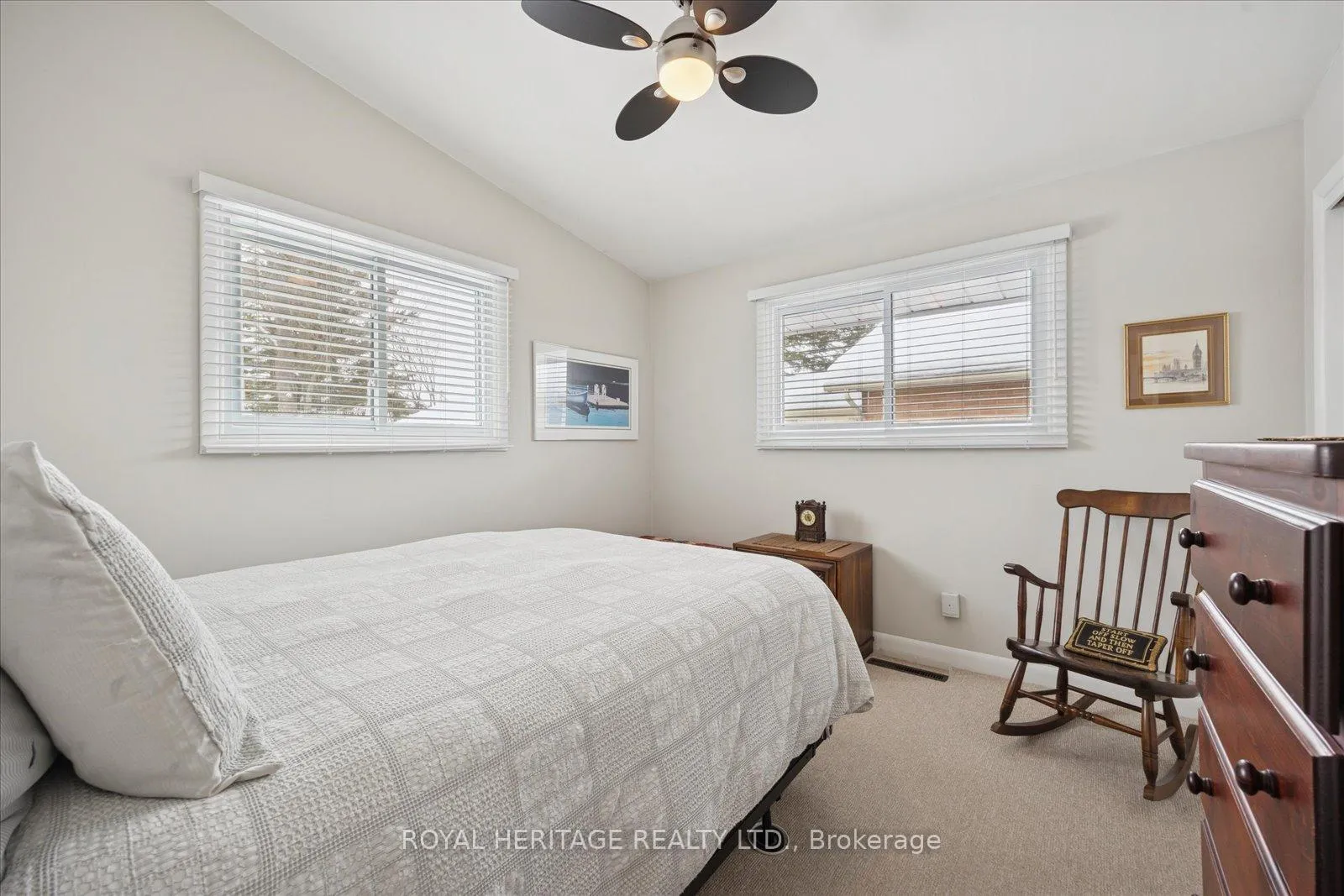 Photo 21 of 11 Willow Drive, Belleville, Belleville Ward — HOMEH
