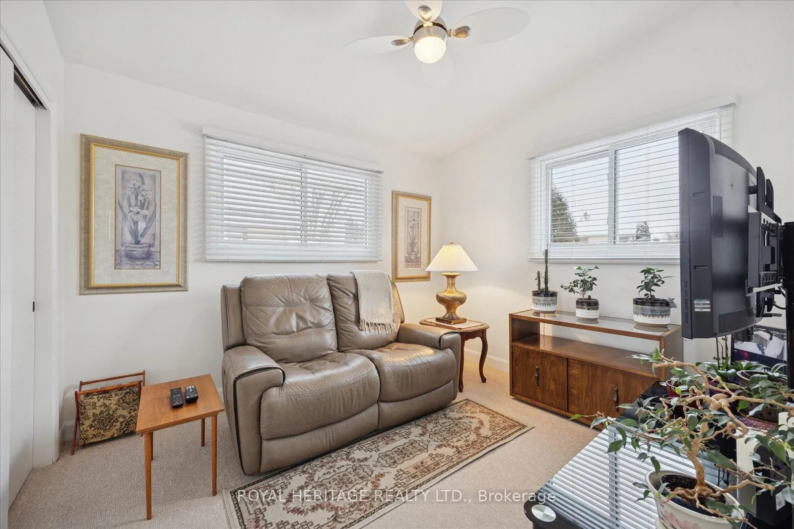 Photo 24 of 11 Willow Drive, Belleville, Belleville Ward — HOMEH