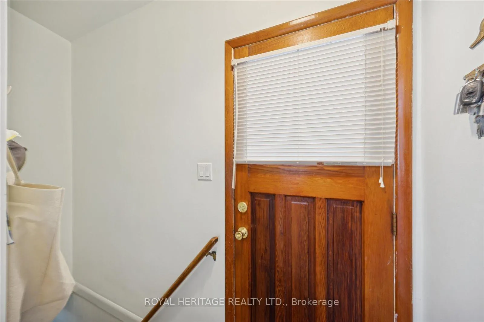 Photo 37 of 11 Willow Drive, Belleville, Belleville Ward — HOMEH