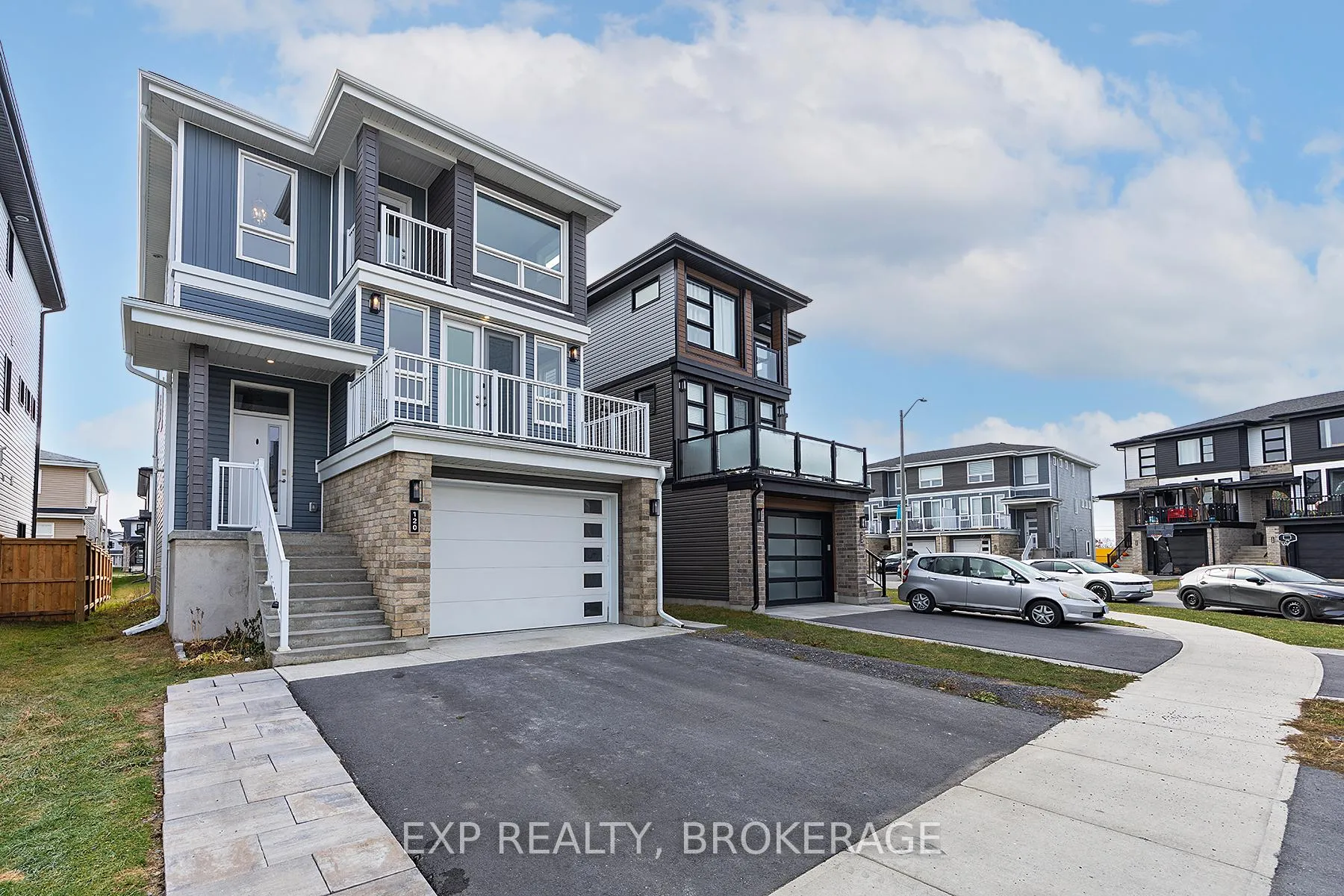 Photo 2 of 120 Superior Drive, Loyalist, Amherstview — HOMEH