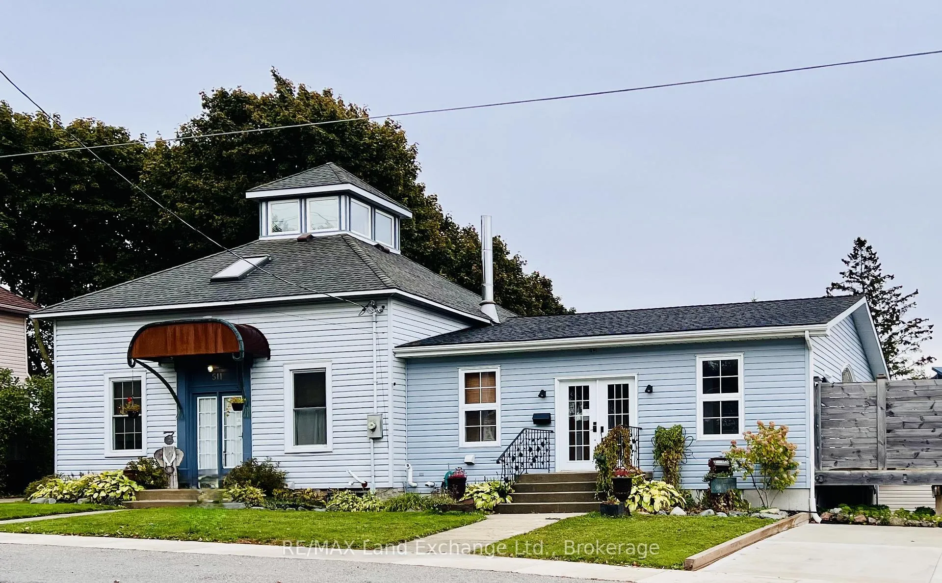 Front of 511 Havelock Street