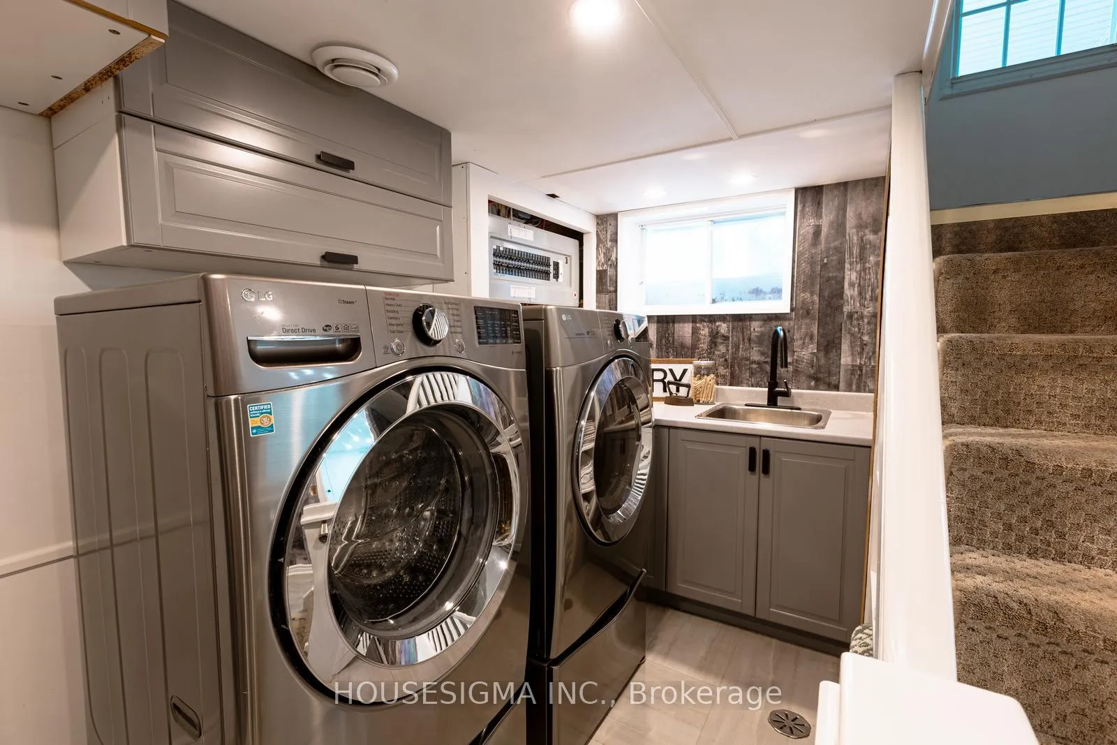 Photo 12 of 4 Concession Street E, Clarington, Bowmanville — HOMEH