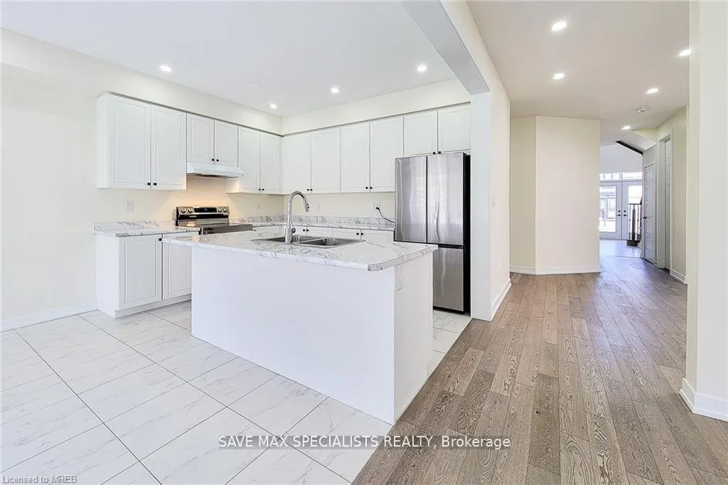 Photo 15 of 28 Hawick Crescent, Haldimand — HOMEH