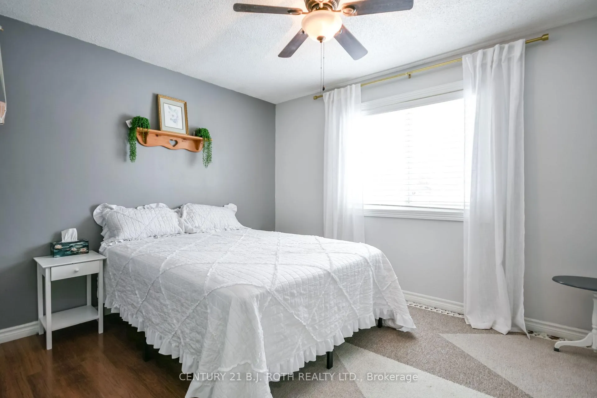 Photo 21 of 6 Glenview Avenue, Springwater, Elmvale — HOMEH
