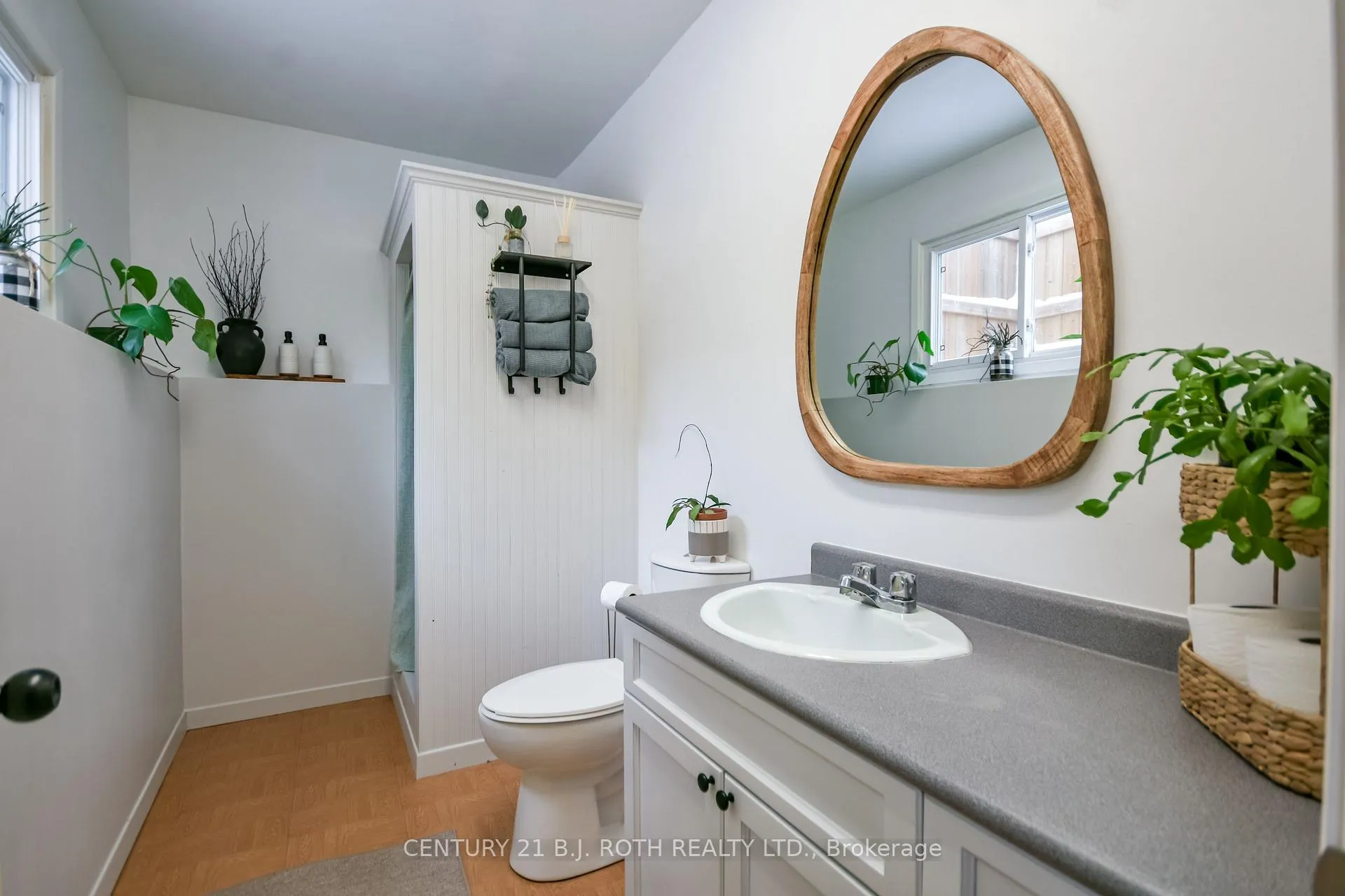 Photo 29 of 6 Glenview Avenue, Springwater, Elmvale — HOMEH