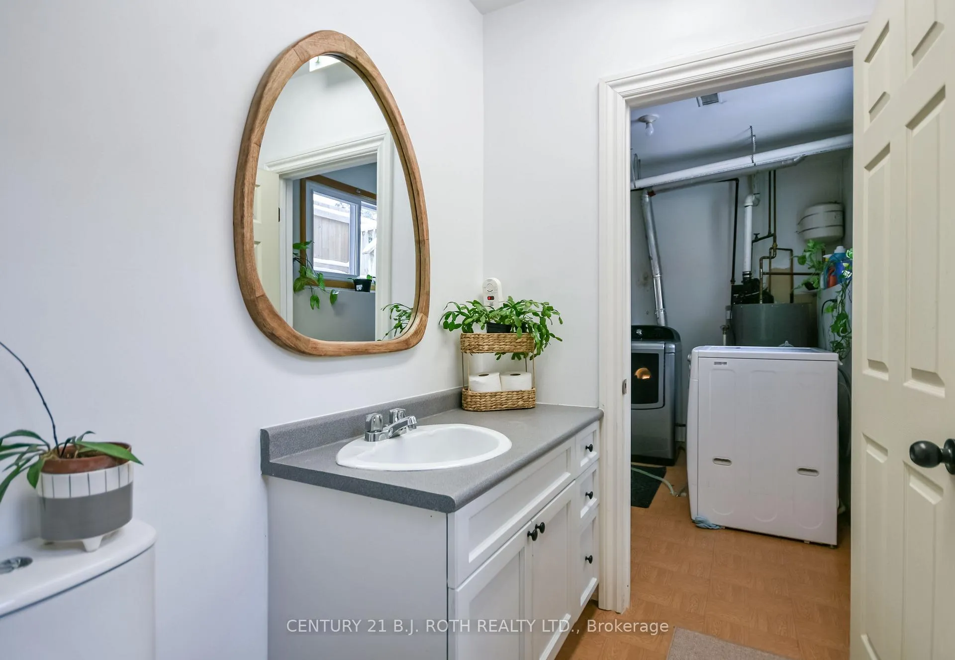 Photo 30 of 6 Glenview Avenue, Springwater, Elmvale — HOMEH