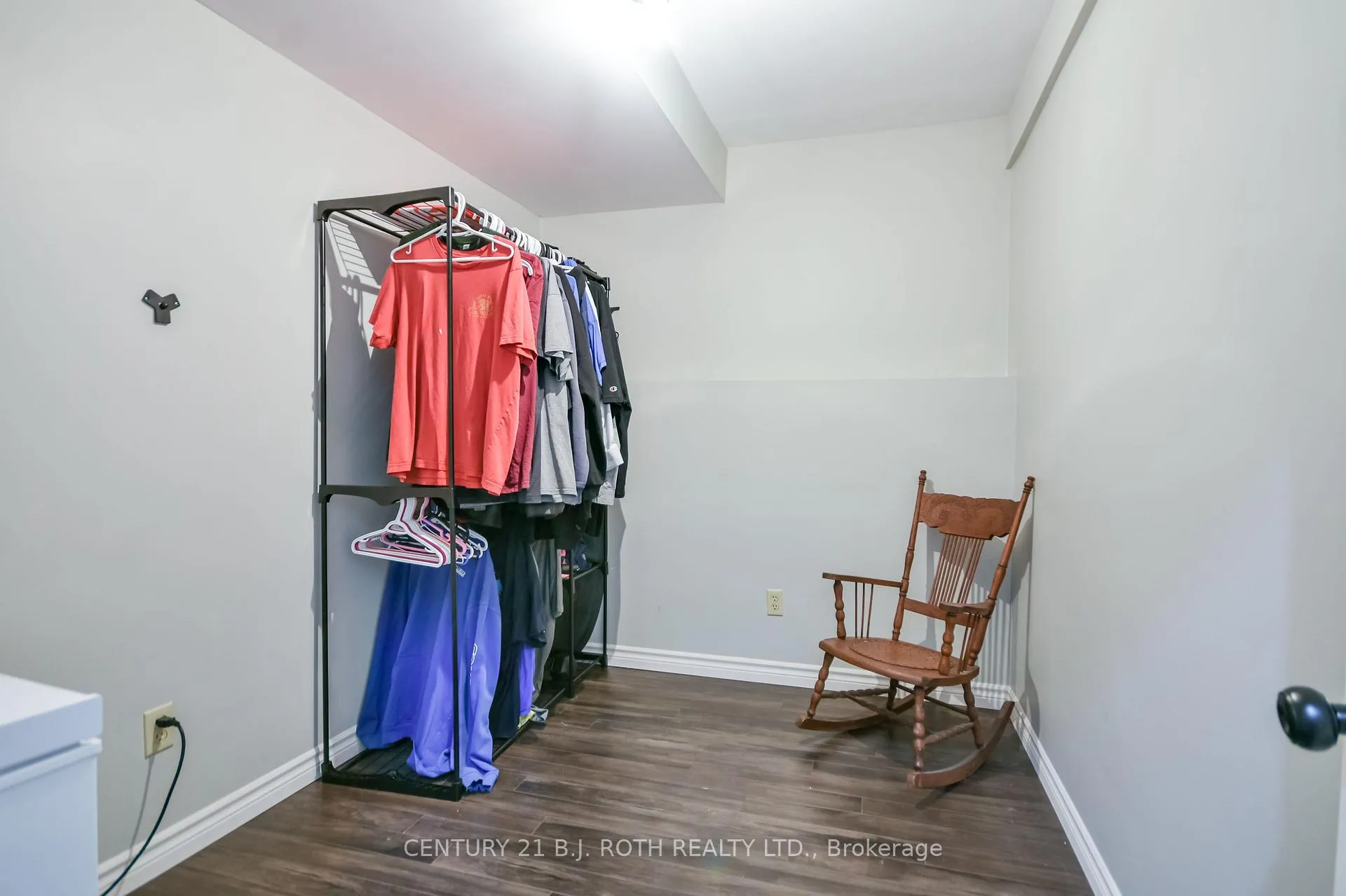 Photo 32 of 6 Glenview Avenue, Springwater, Elmvale — HOMEH