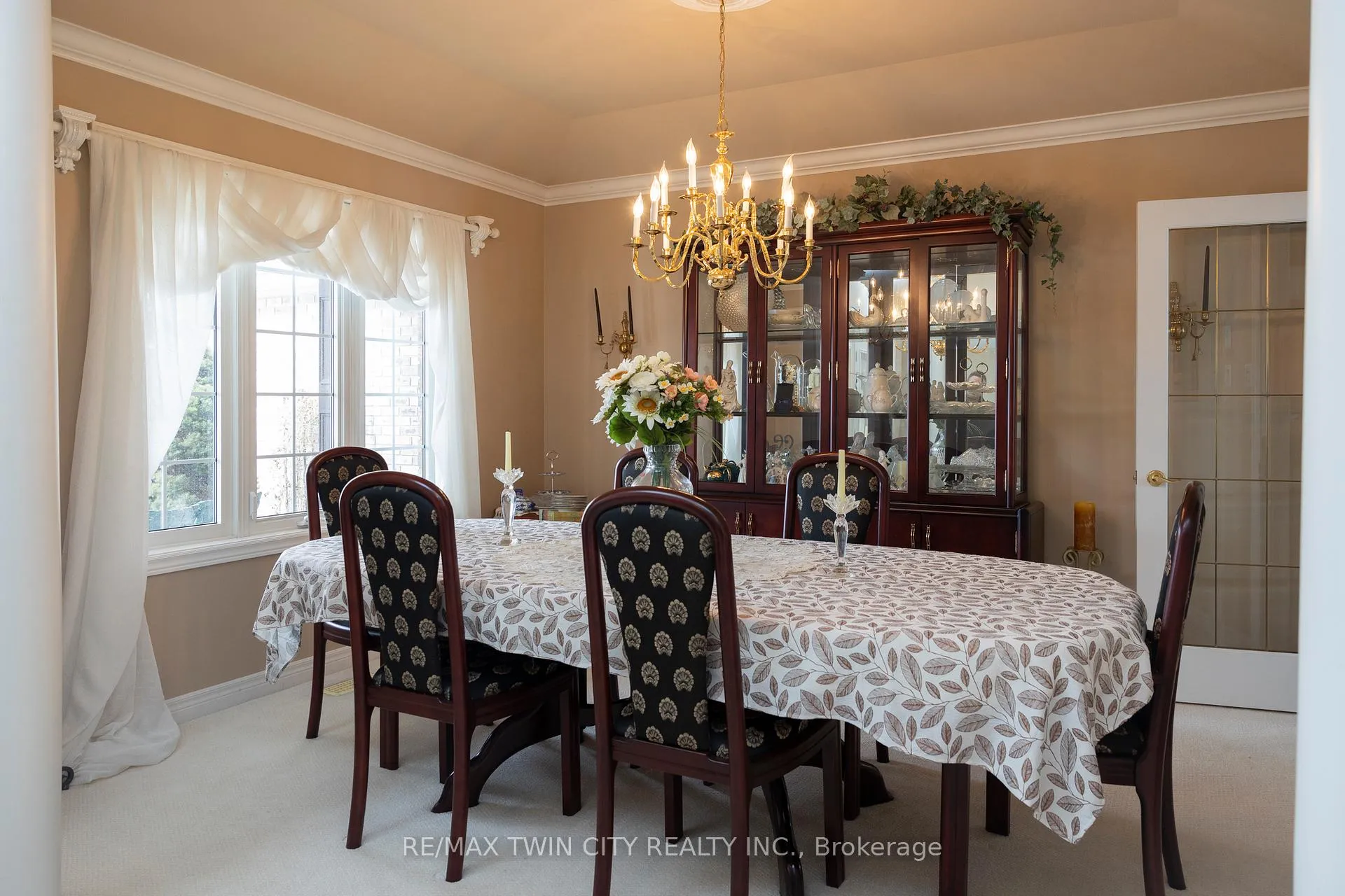 Photo 8 of 560 West Quarter Townlin Road, Brant, Burford — HOMEH