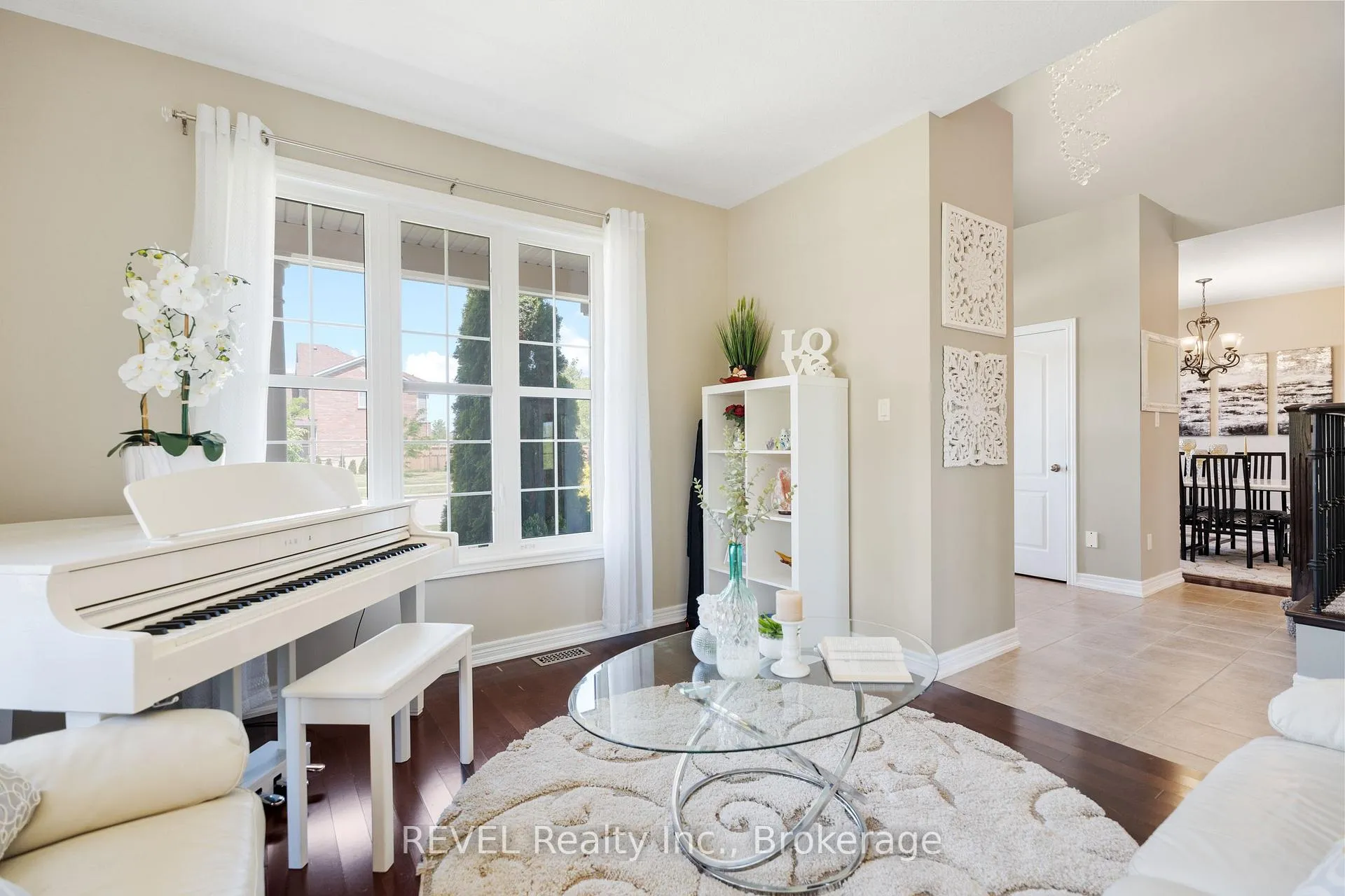 Photo 6 of 6500 St. Michael Avenue, Niagara Falls, Forestview — HOMEH