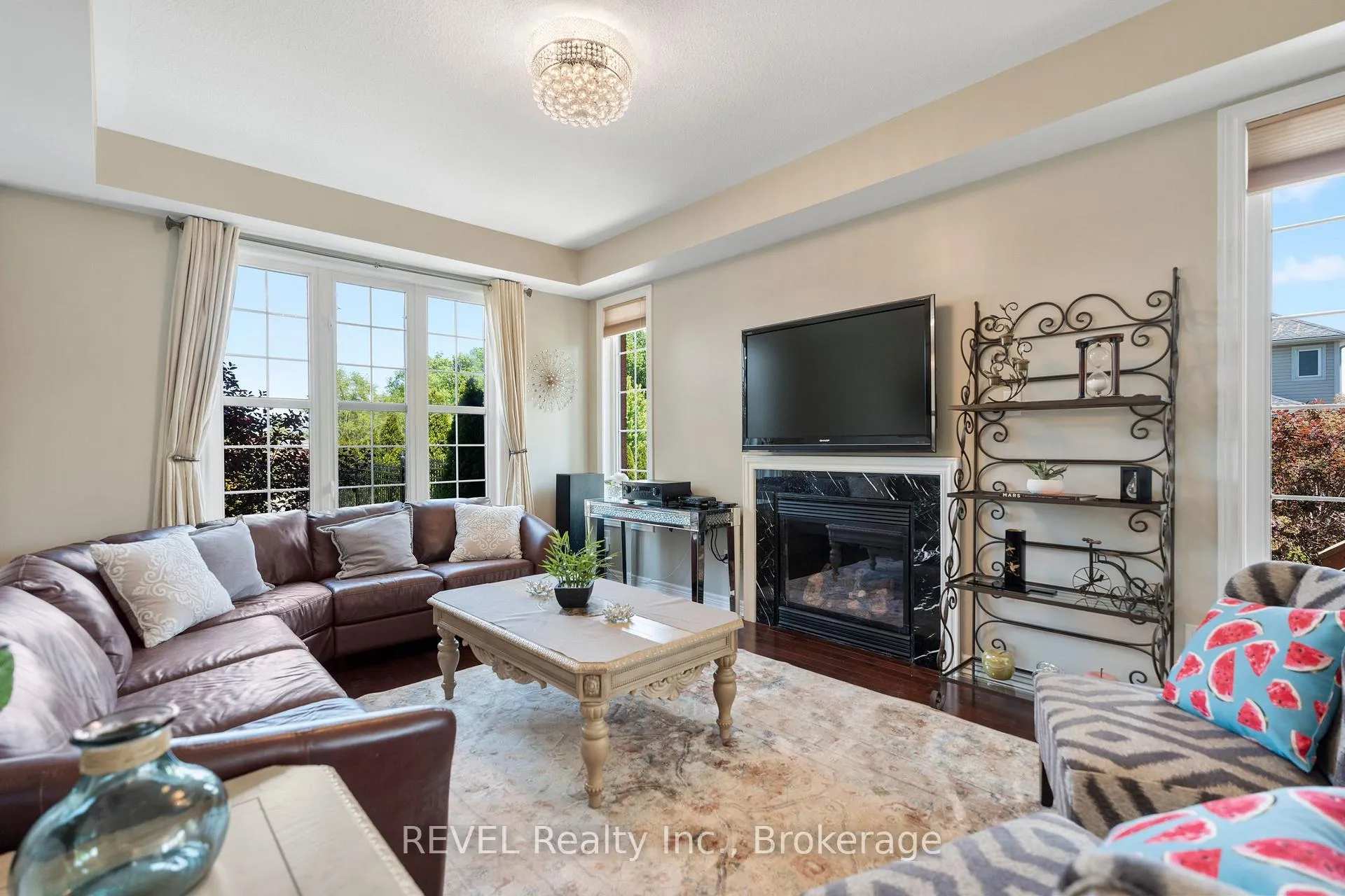 Photo 15 of 6500 St. Michael Avenue, Niagara Falls, Forestview — HOMEH