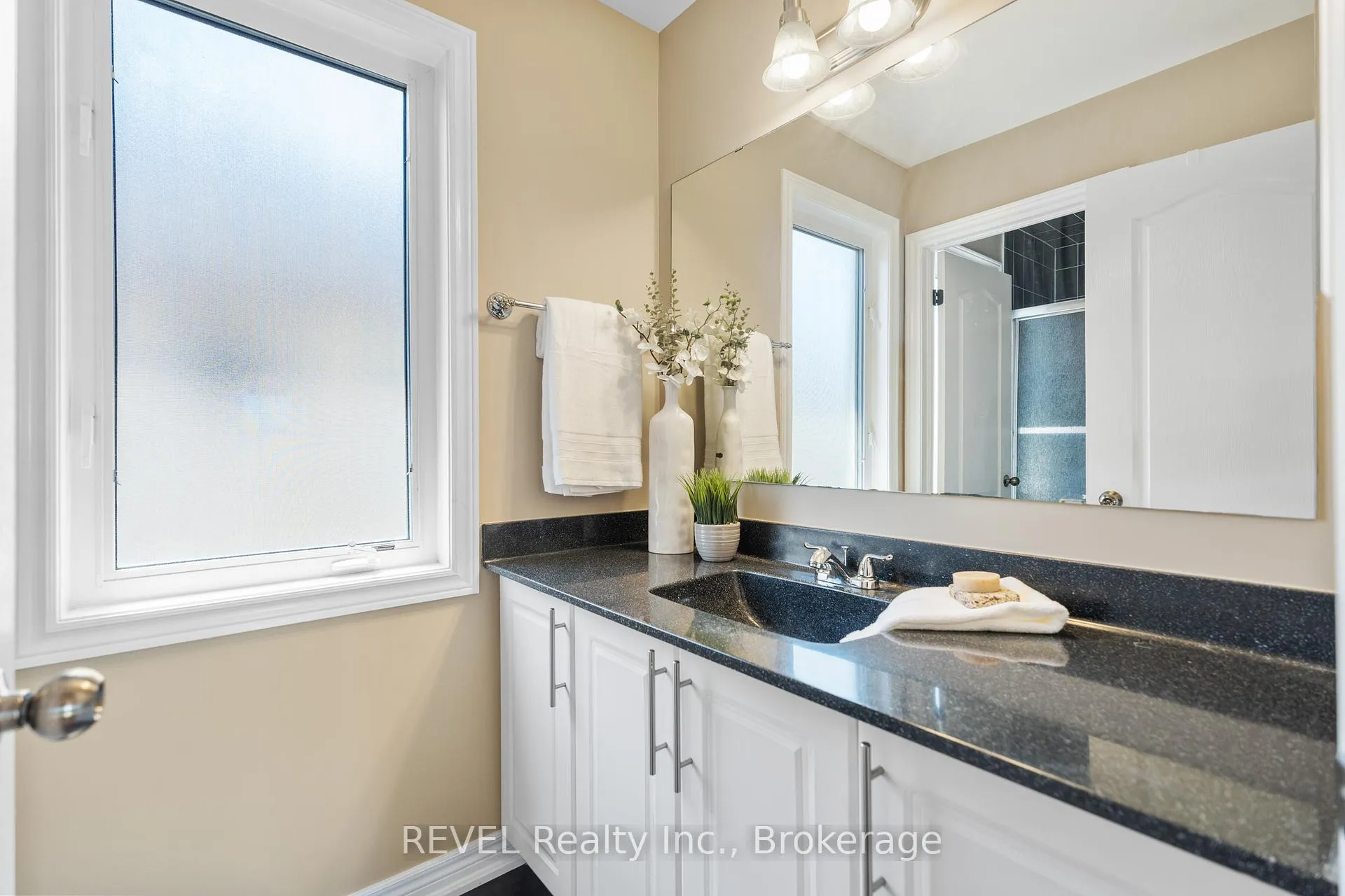 Photo 25 of 6500 St. Michael Avenue, Niagara Falls, Forestview — HOMEH