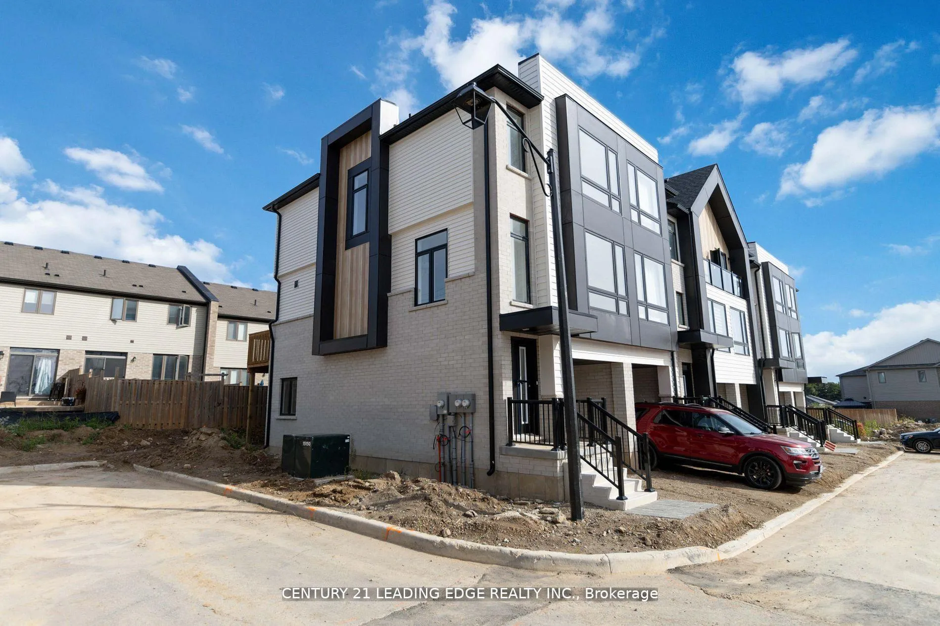 Photo 8 of Unit 52, 55 Tom Brown Drive, Brant, Paris — HOMEH