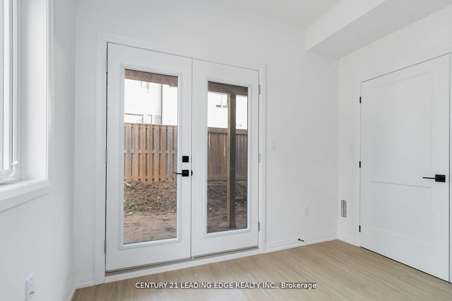 Photo 32 of Unit 52, 55 Tom Brown Drive, Brant, Paris — HOMEH