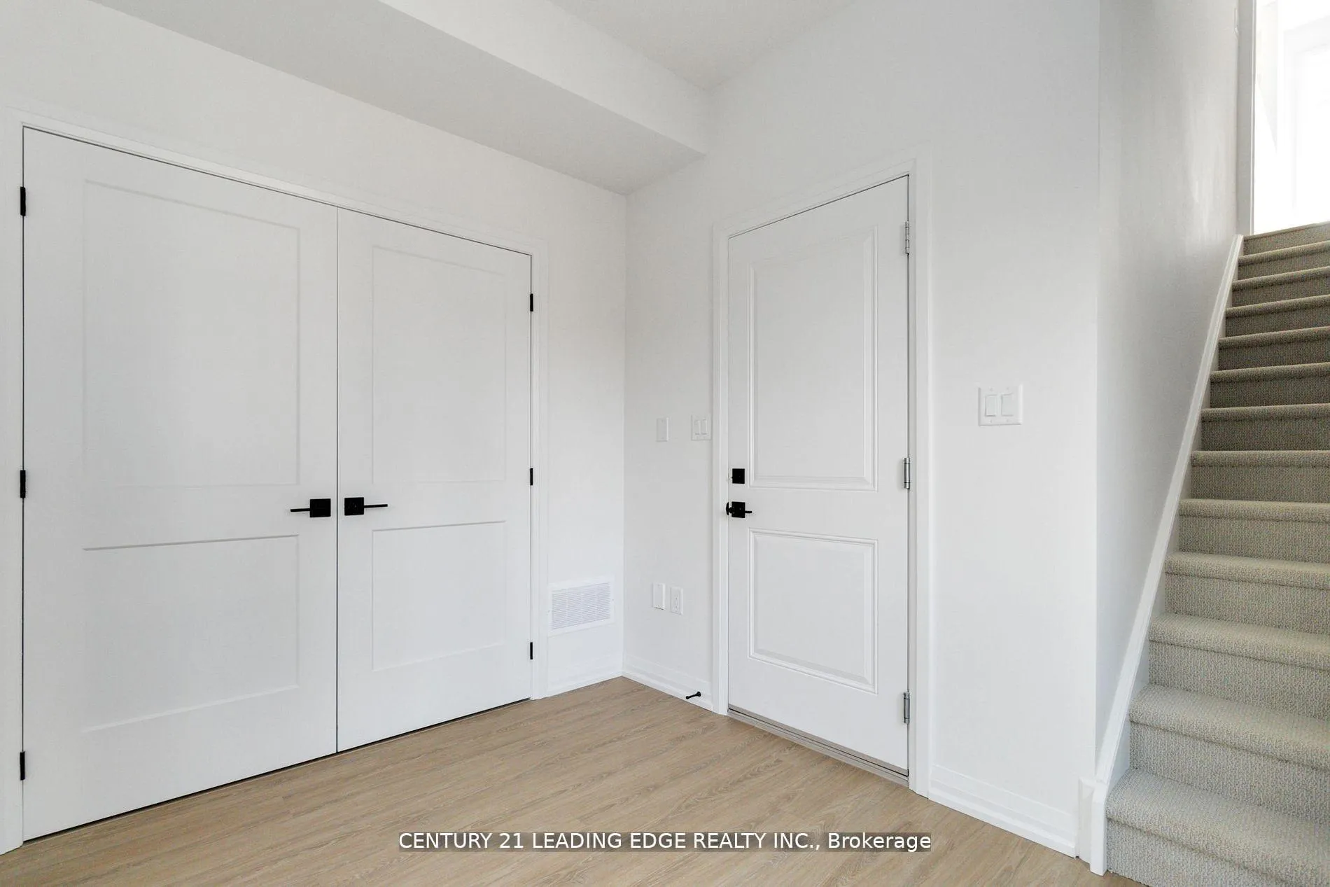 Photo 34 of Unit 52, 55 Tom Brown Drive, Brant, Paris — HOMEH