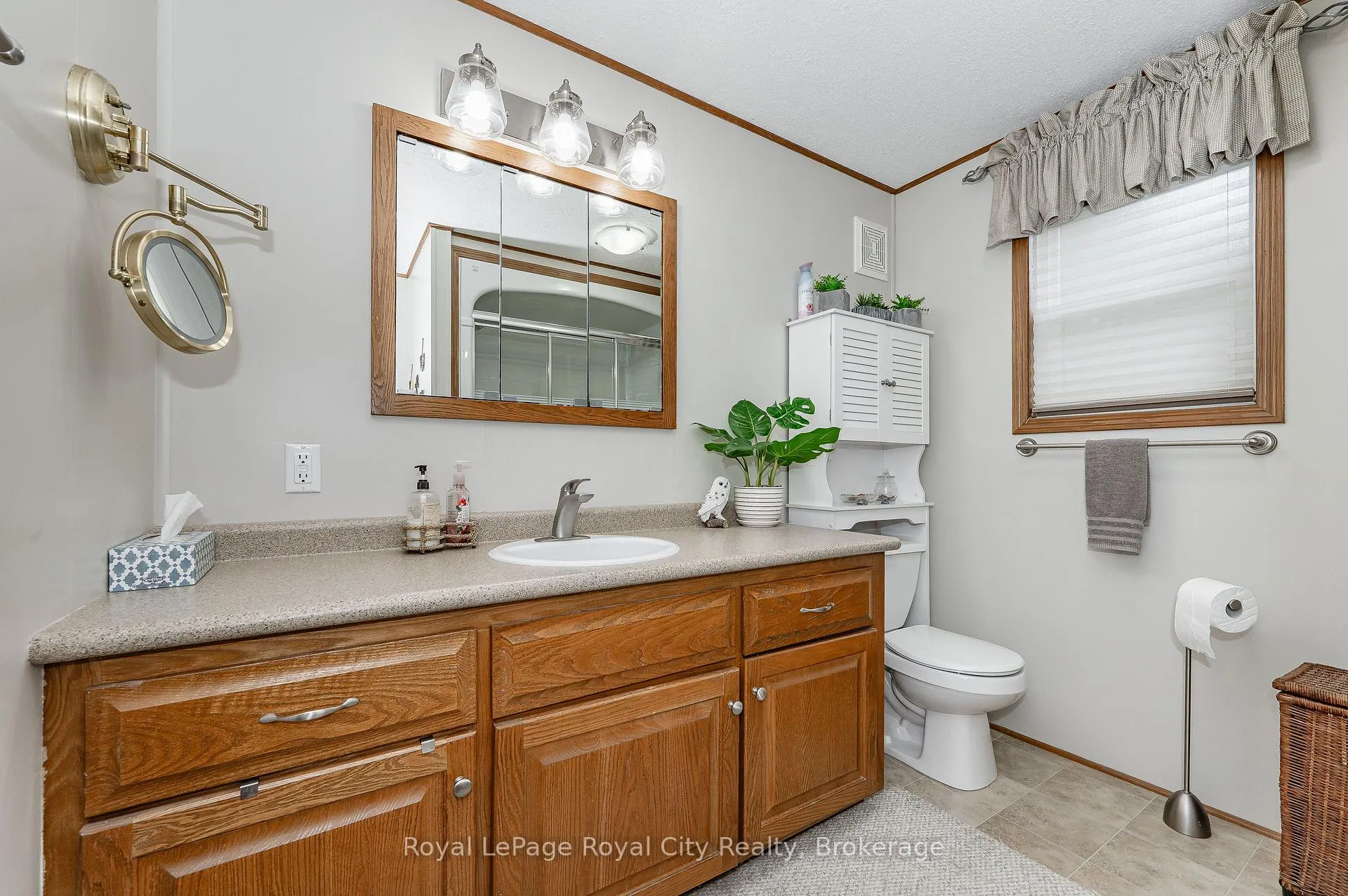 Photo 15 of 40 Bullfrog Drive, Puslinch, Puslinch Lake Settlement Areas — HOMEH