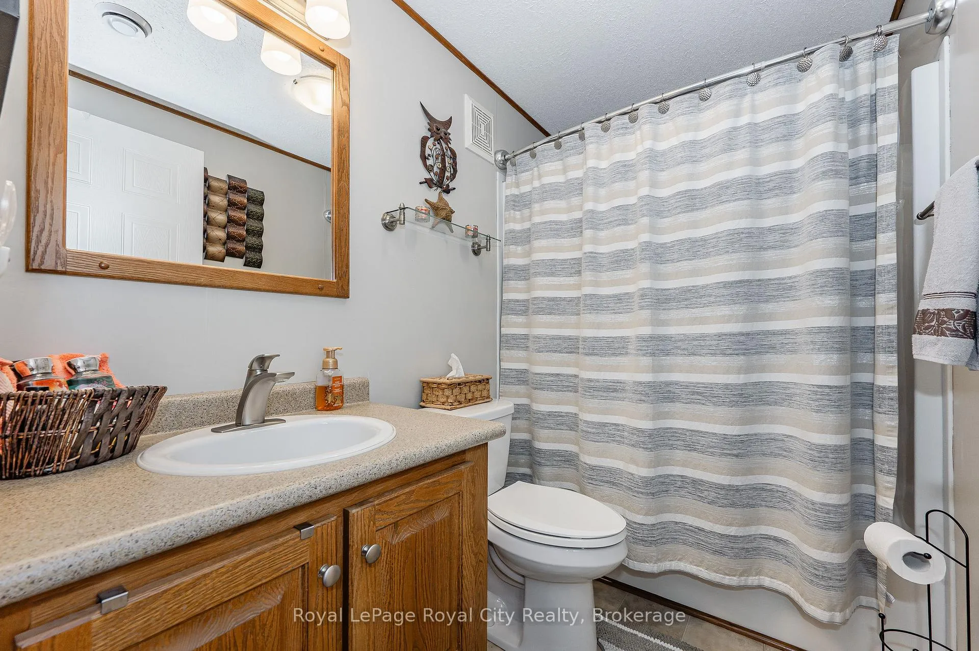 Photo 19 of 40 Bullfrog Drive, Puslinch, Puslinch Lake Settlement Areas — HOMEH