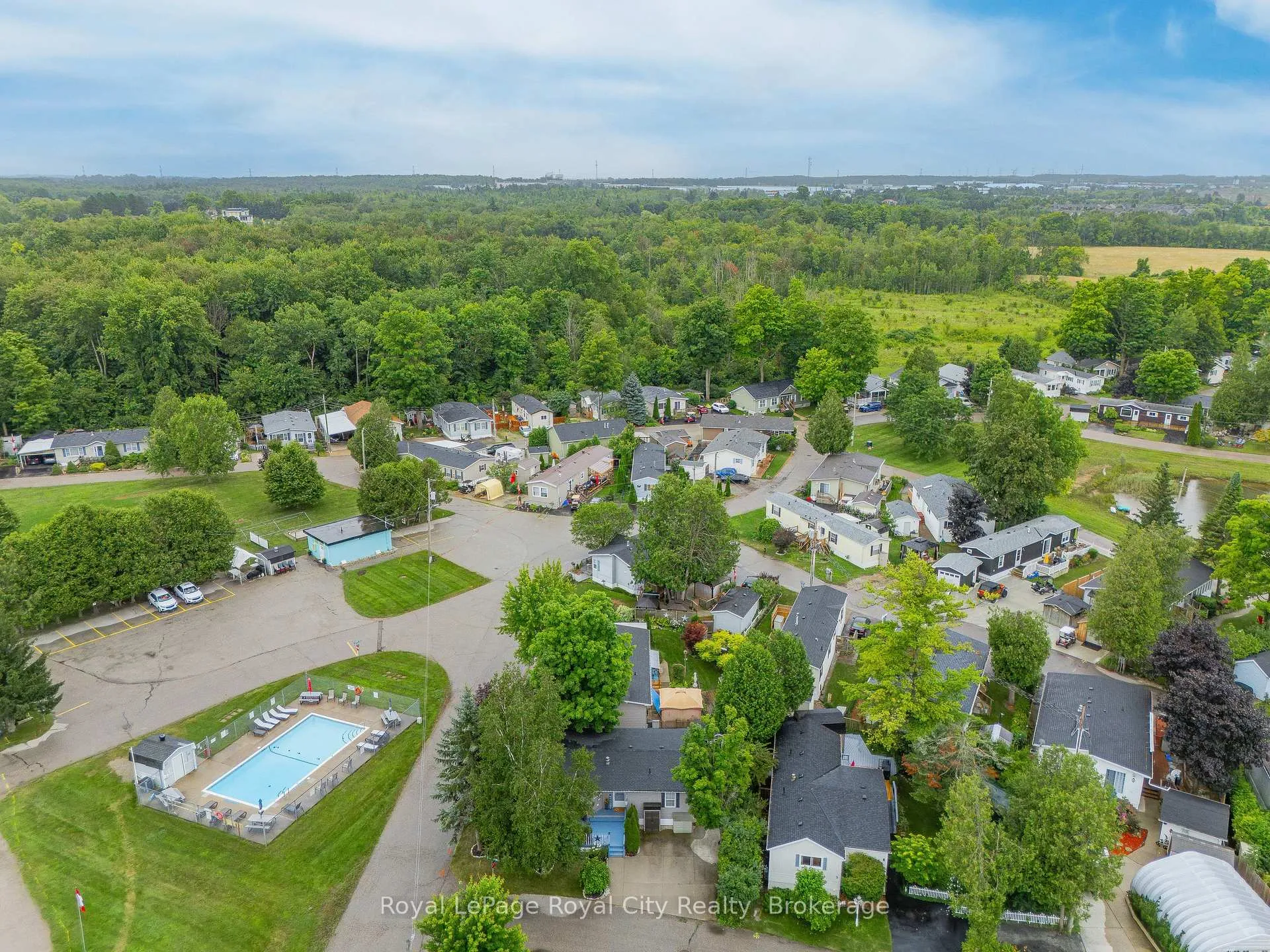 Photo 27 of 40 Bullfrog Drive, Puslinch, Puslinch Lake Settlement Areas — HOMEH