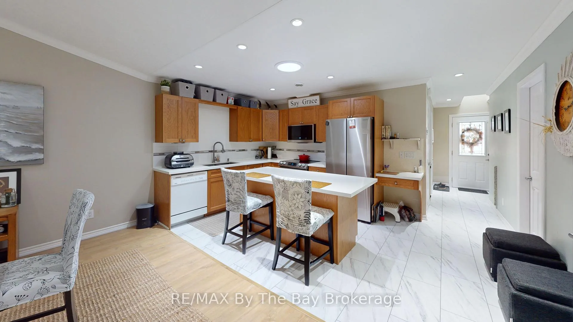Photo 18 of 67 Meadow Lane, Wasaga Beach — HOMEH