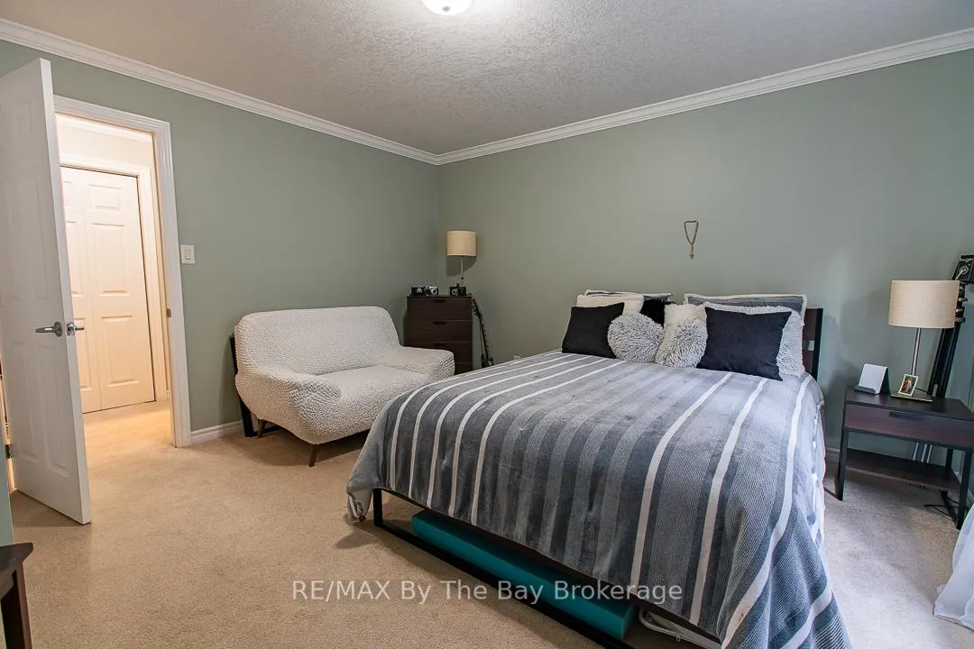 Photo 35 of 67 Meadow Lane, Wasaga Beach — HOMEH