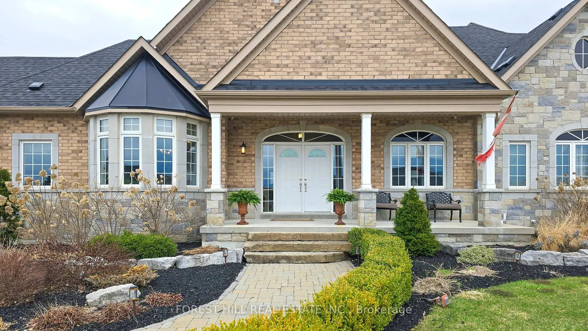 Photo 4 of 2 Forestview Court, Kawartha Lakes, Ops — HOMEH