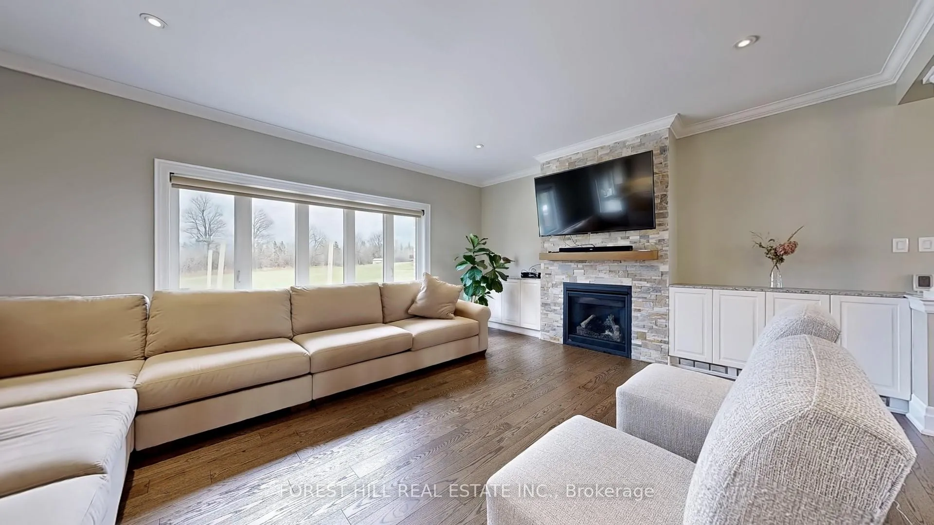 Photo 7 of 2 Forestview Court, Kawartha Lakes, Ops — HOMEH