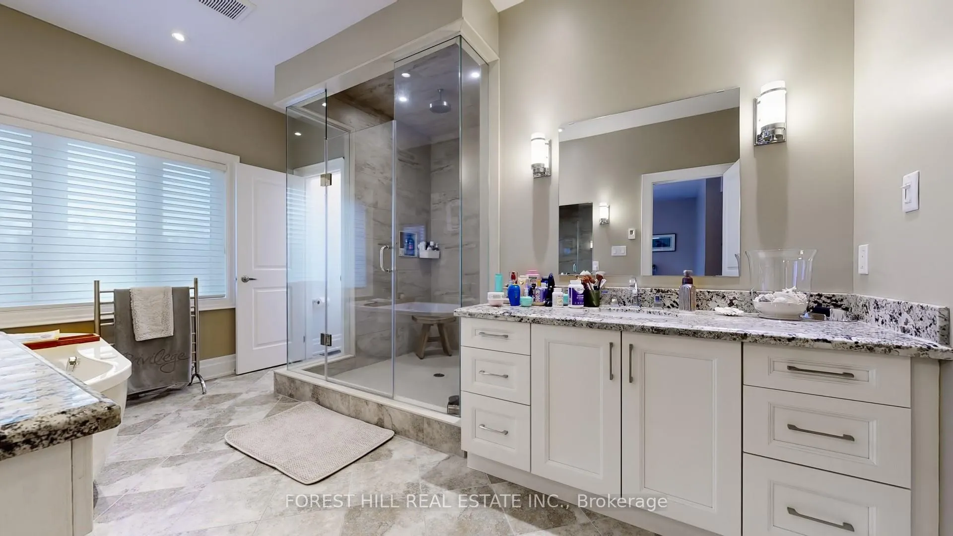 Photo 23 of 2 Forestview Court, Kawartha Lakes, Ops — HOMEH