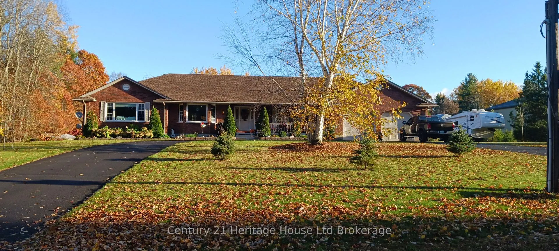 Photo 2 of 55846 Light Line, Bayham, Rural Bayham — HOMEH