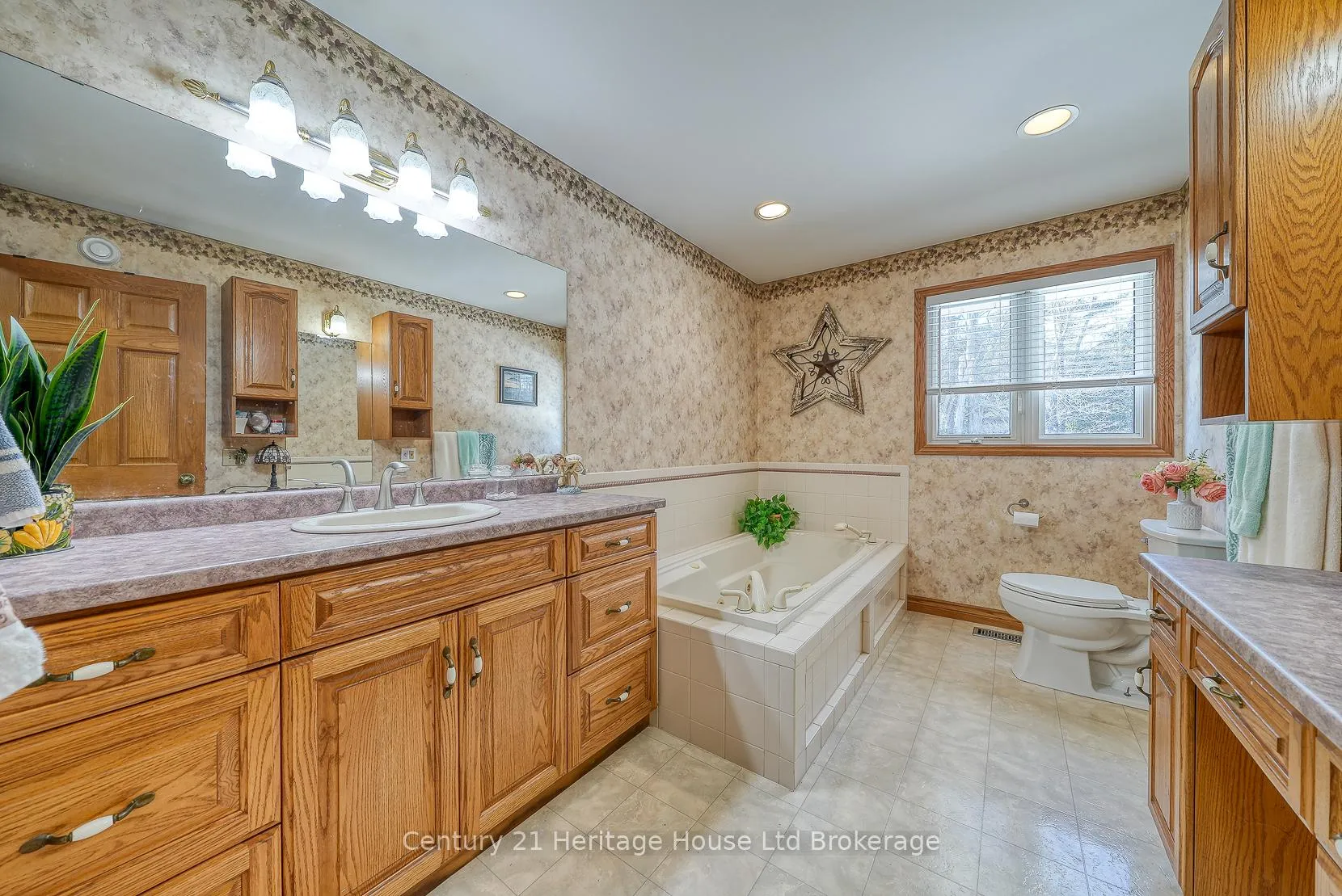 Photo 23 of 55846 Light Line, Bayham, Rural Bayham — HOMEH