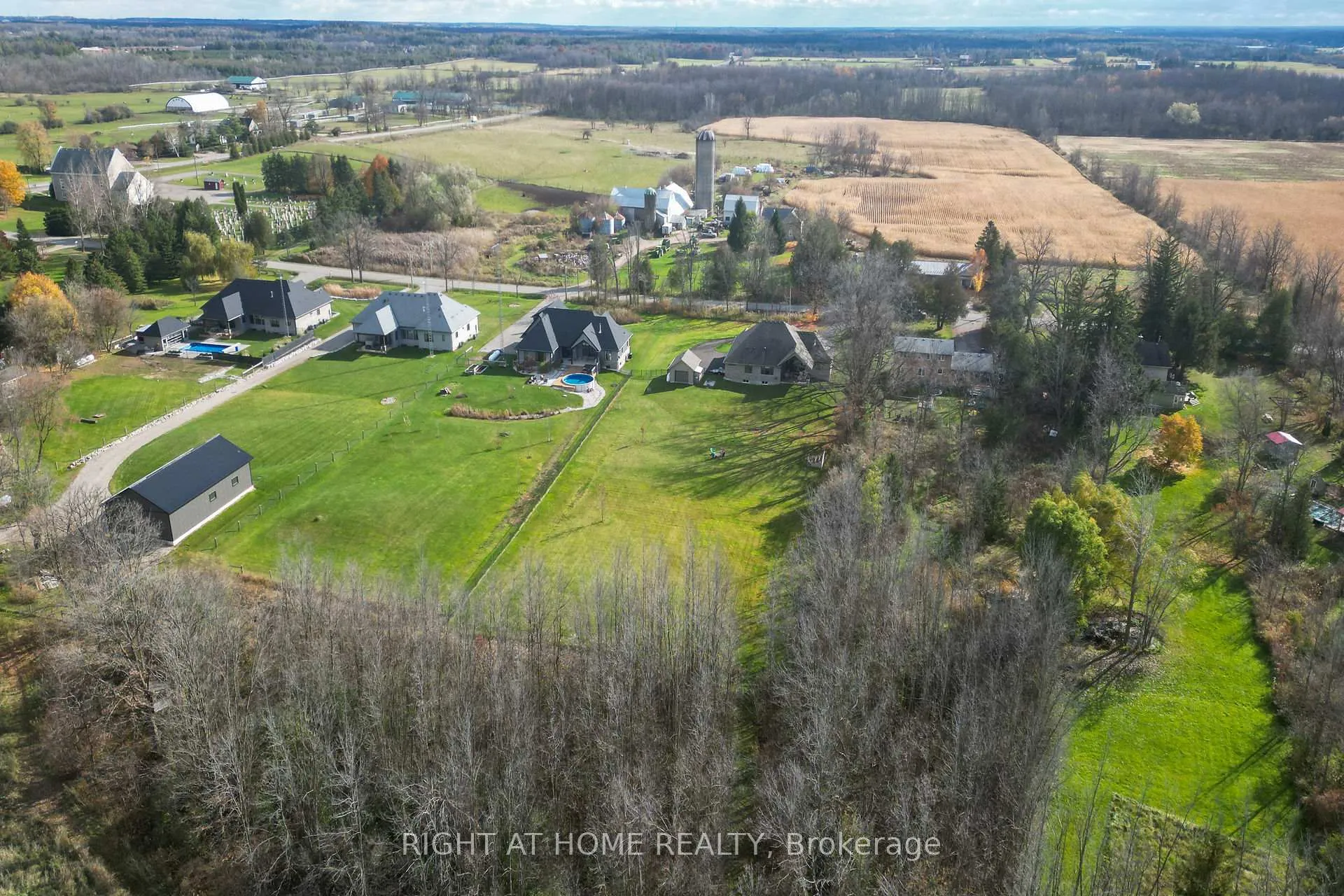 Photo 32 of 1897 Concession 8 Road W, Hamilton, Rural Flamborough — HOMEH