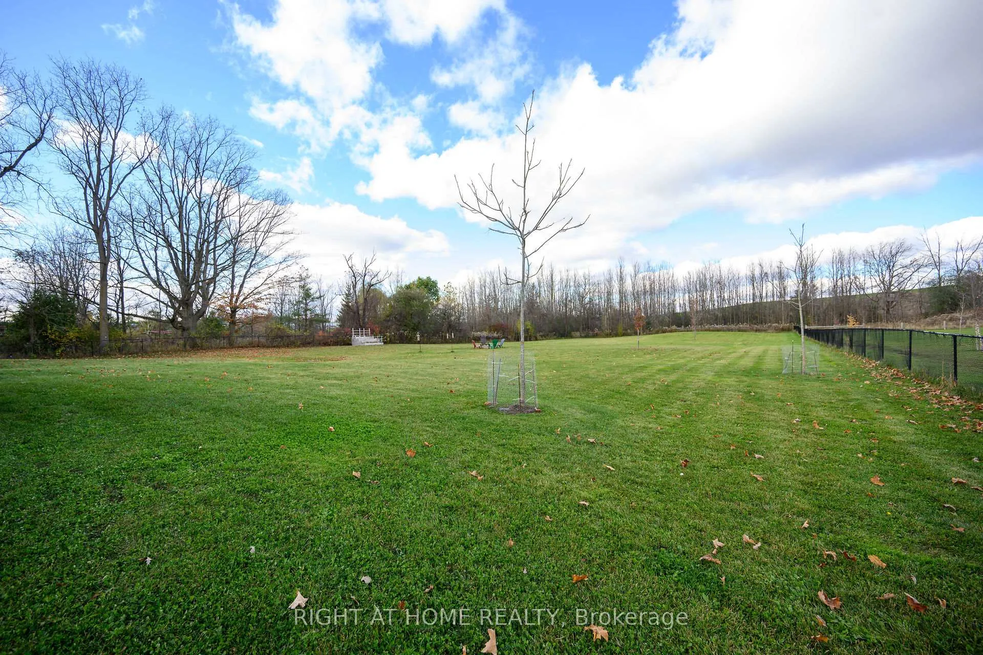 Photo 33 of 1897 Concession 8 Road W, Hamilton, Rural Flamborough — HOMEH