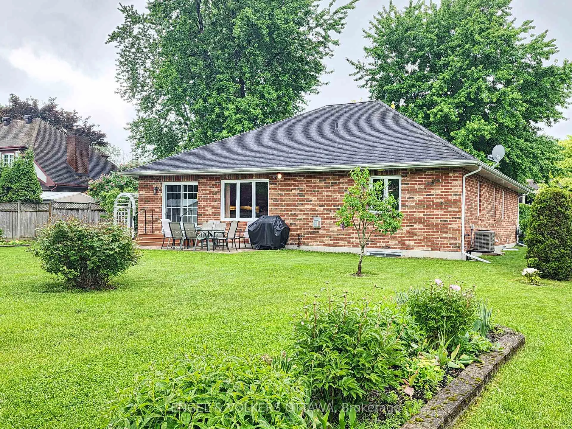 Photo 4 of 1732 Blakely Drive NW, Cornwall — HOMEH