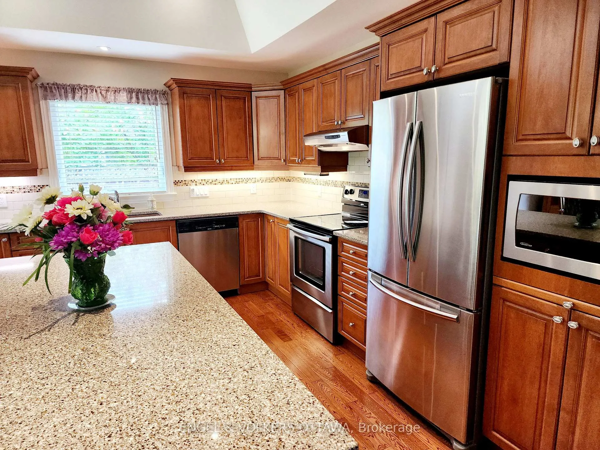 Photo 11 of 1732 Blakely Drive NW, Cornwall — HOMEH