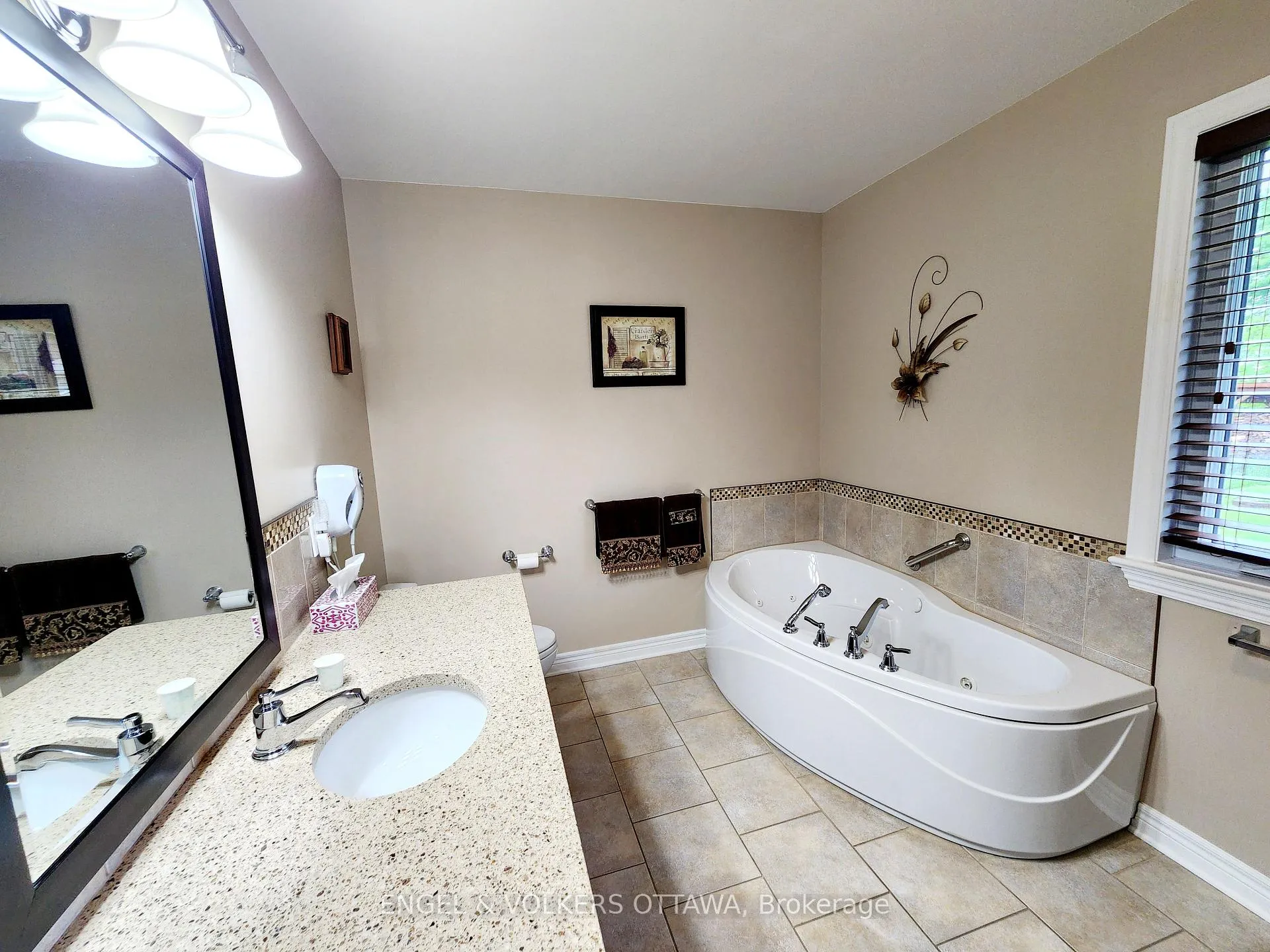 Photo 19 of 1732 Blakely Drive NW, Cornwall — HOMEH