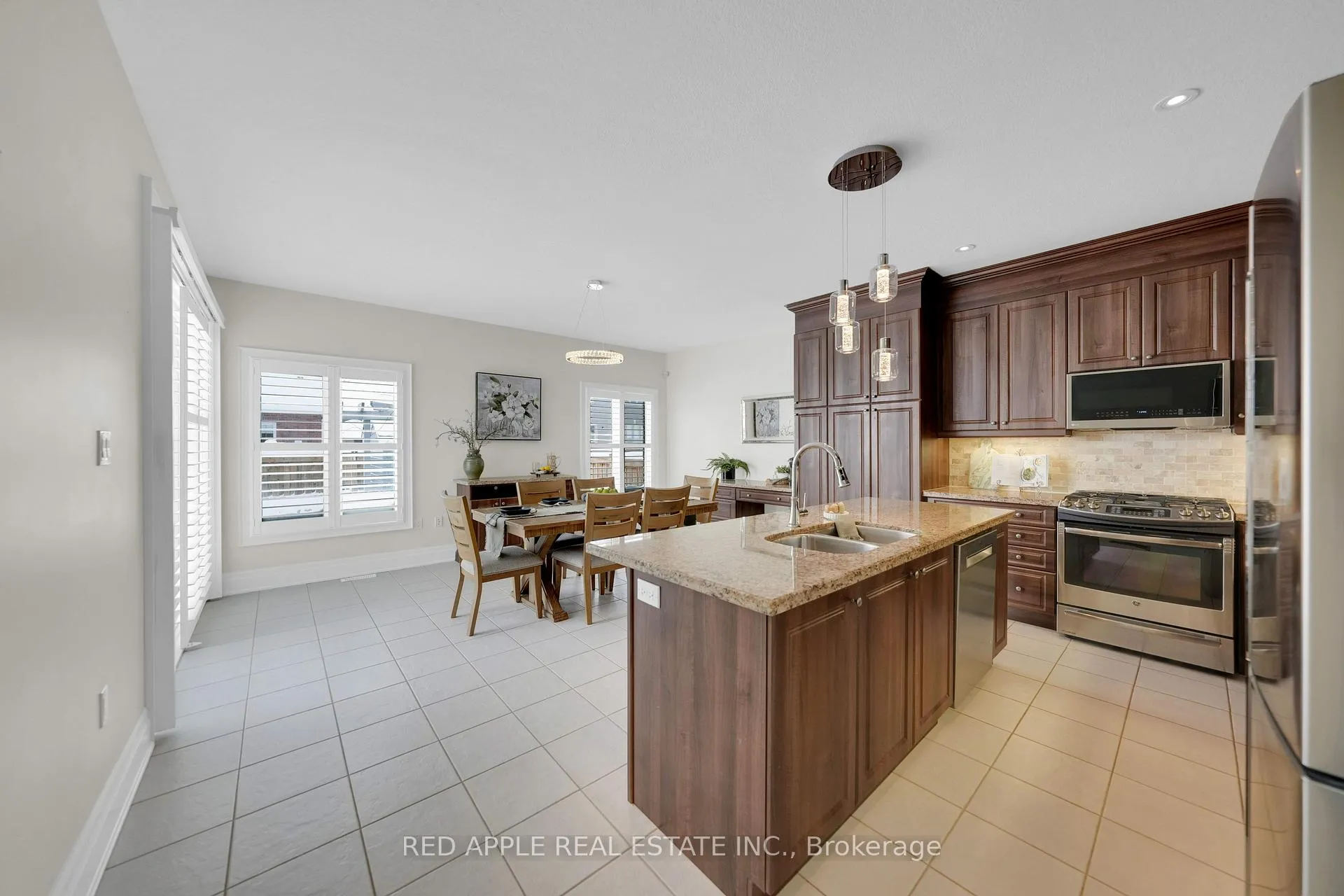 Photo 8 of 1143 Quarry Drive, Innisfil, Alcona — HOMEH